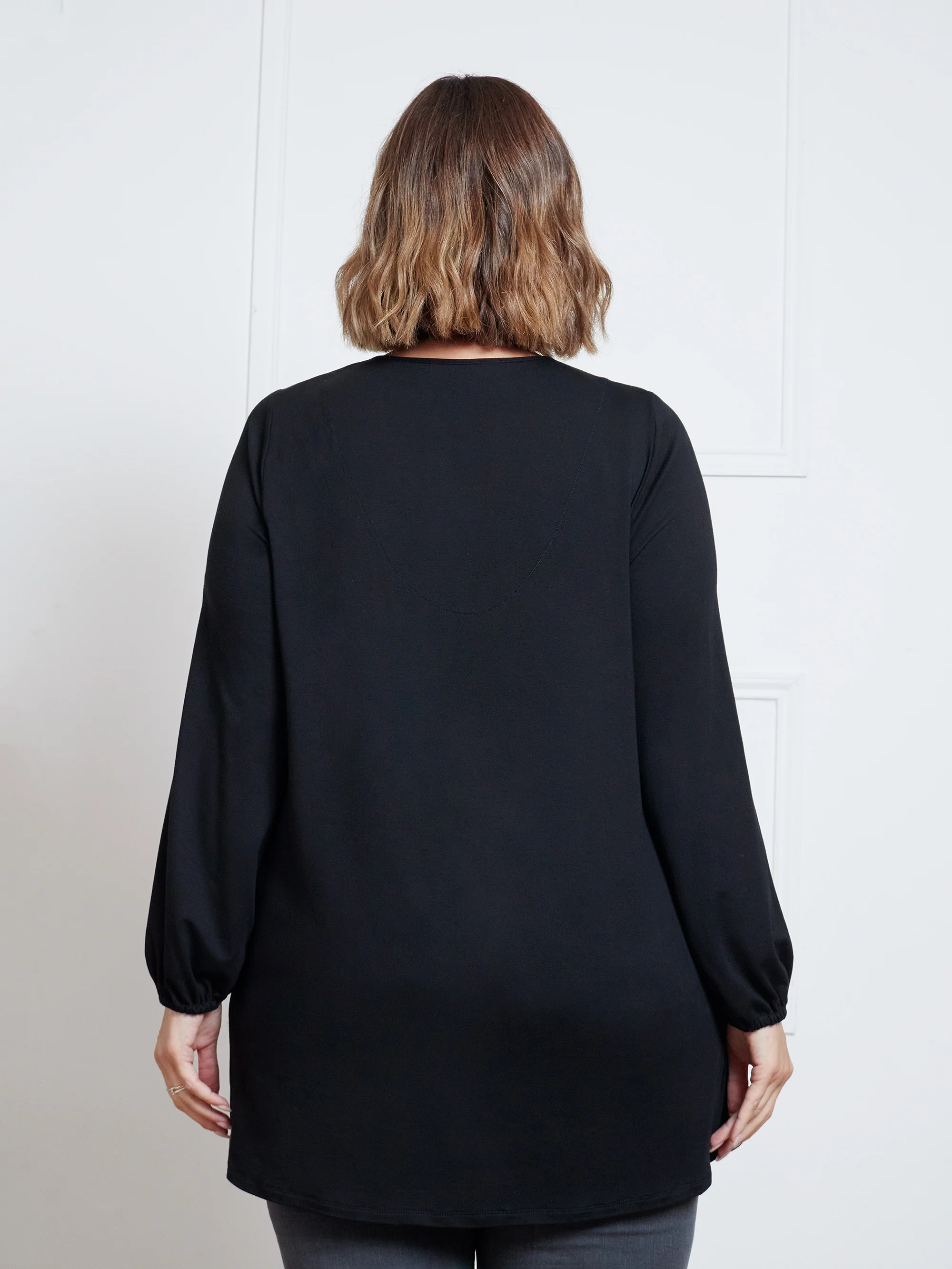 Black Tunic With Keyhole Neck - Image 3