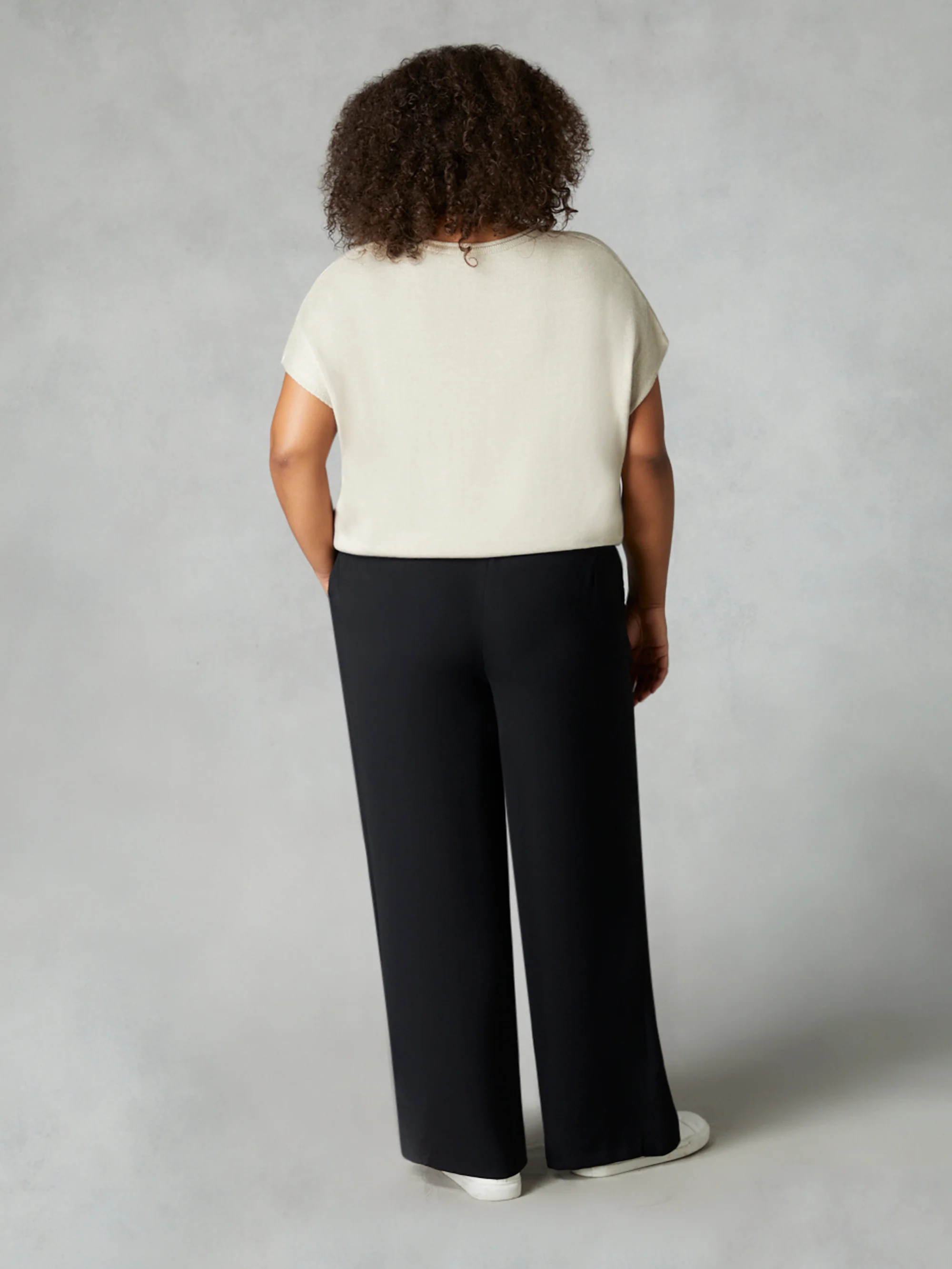 Black Wide Leg Trousers - Image 3
