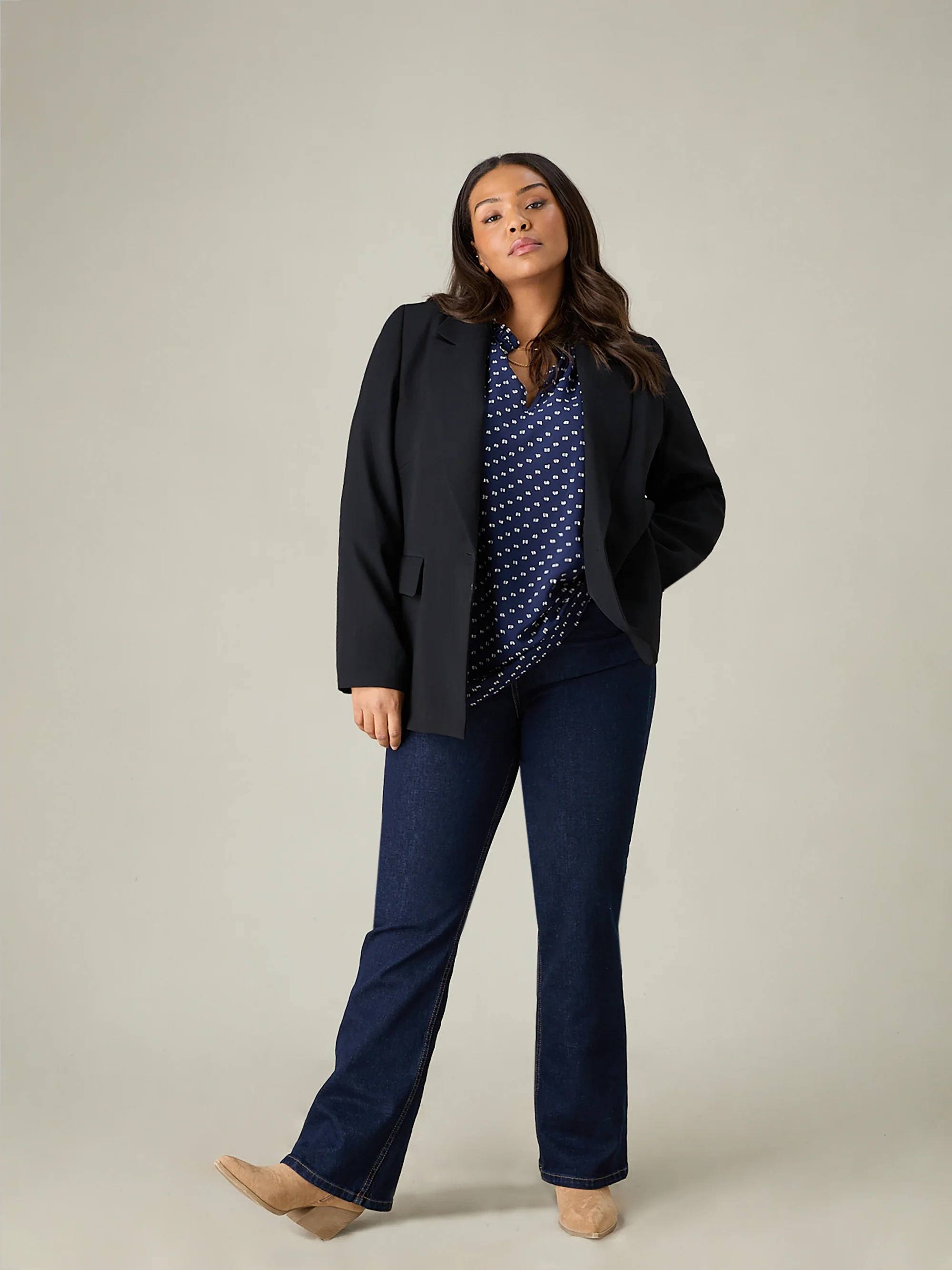Black Woven Crepe Blazer - Image 3