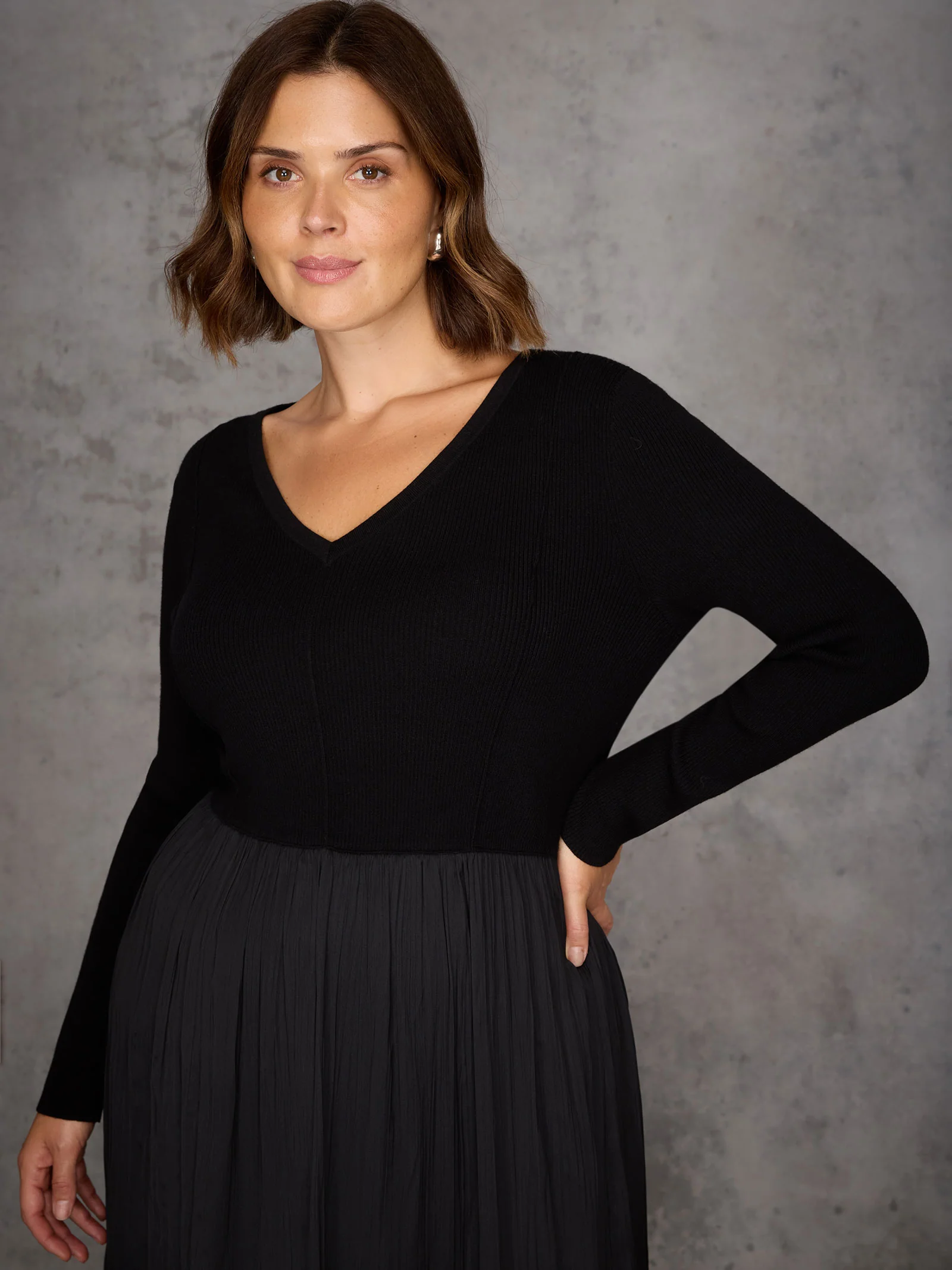 Black Knit Bodice Pleated Skirt Dress - Image 3
