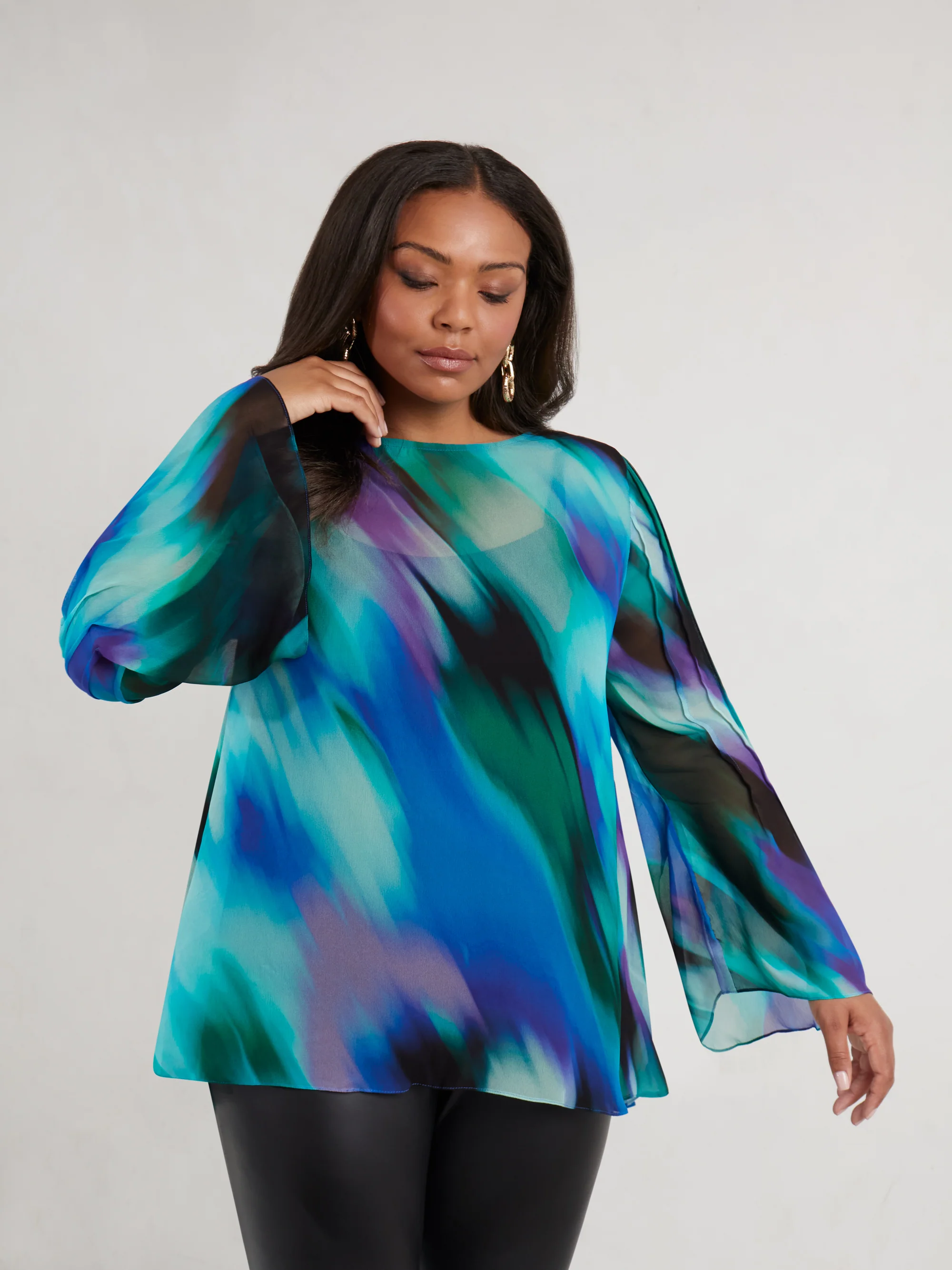 Blue Abstract Print Blouse - Image 5