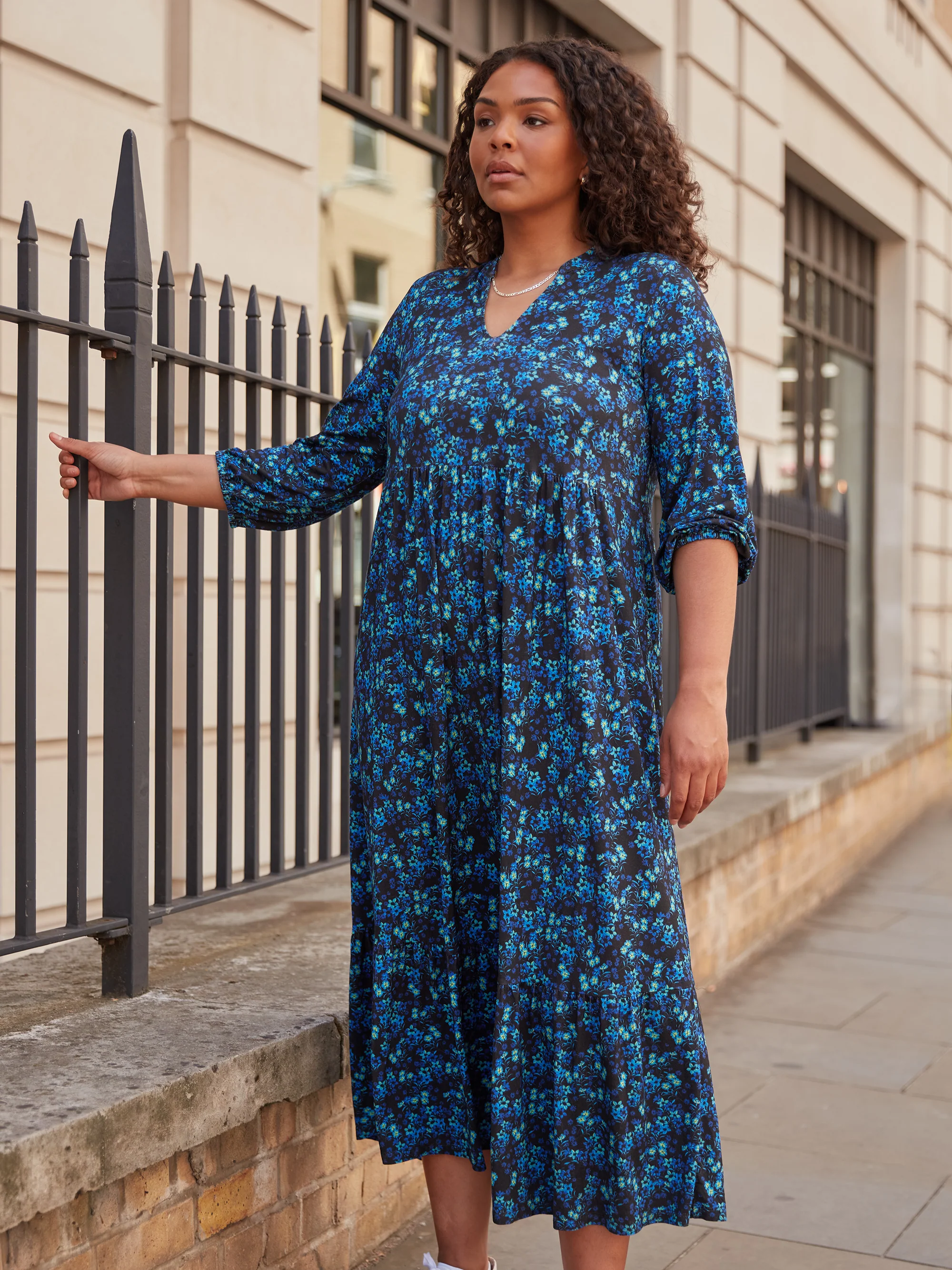 Blue Ditsy Jersey Nehru Collar Midi Dress - Image 4