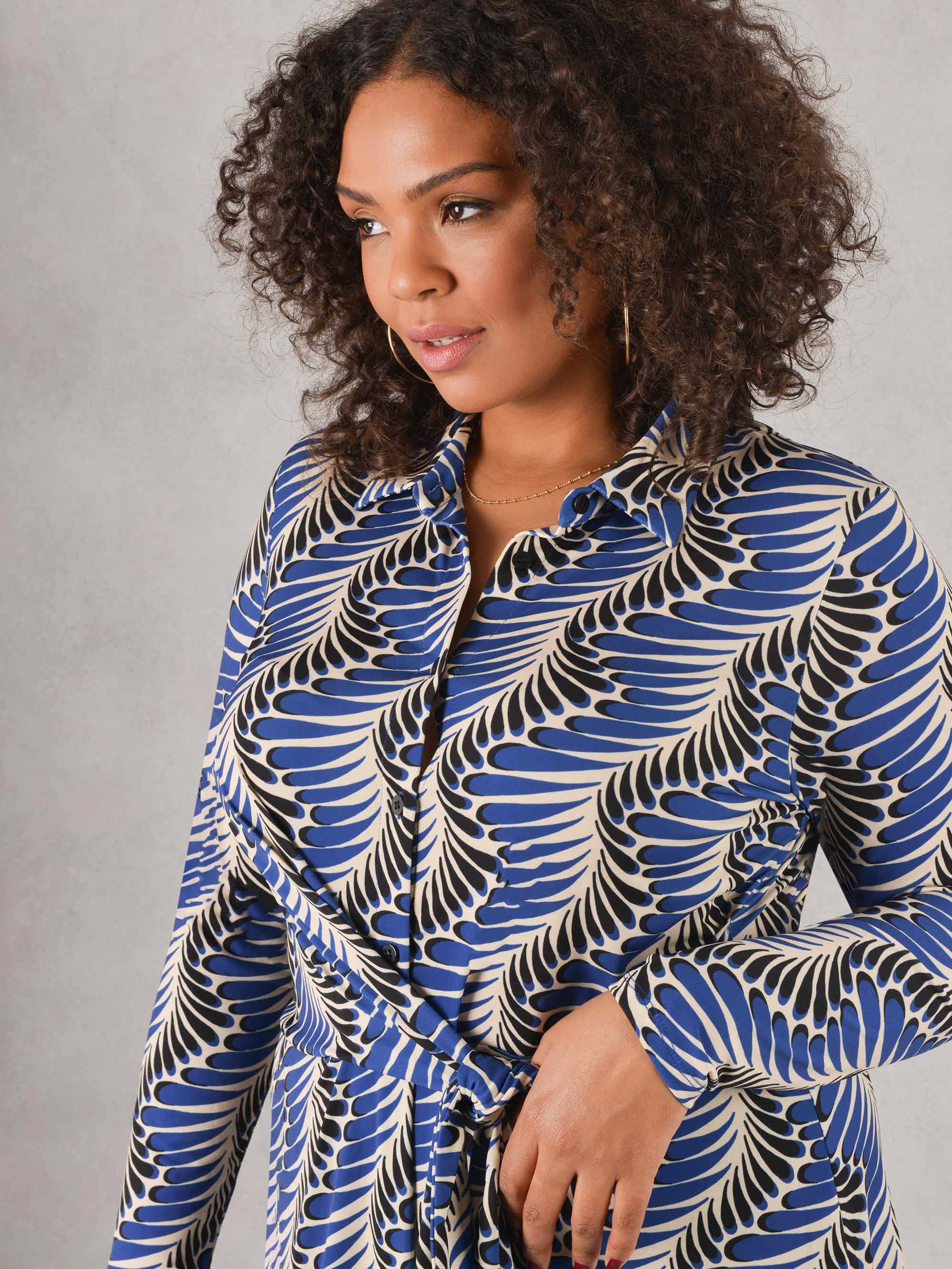 Blue Feather Print Tie Side Jersey Shirt Dress - Image 6