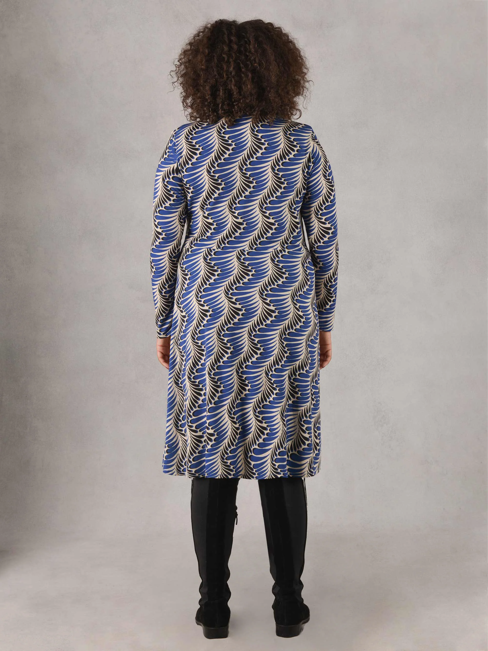 Blue Feather Print Tie Side Jersey Shirt Dress - Image 7
