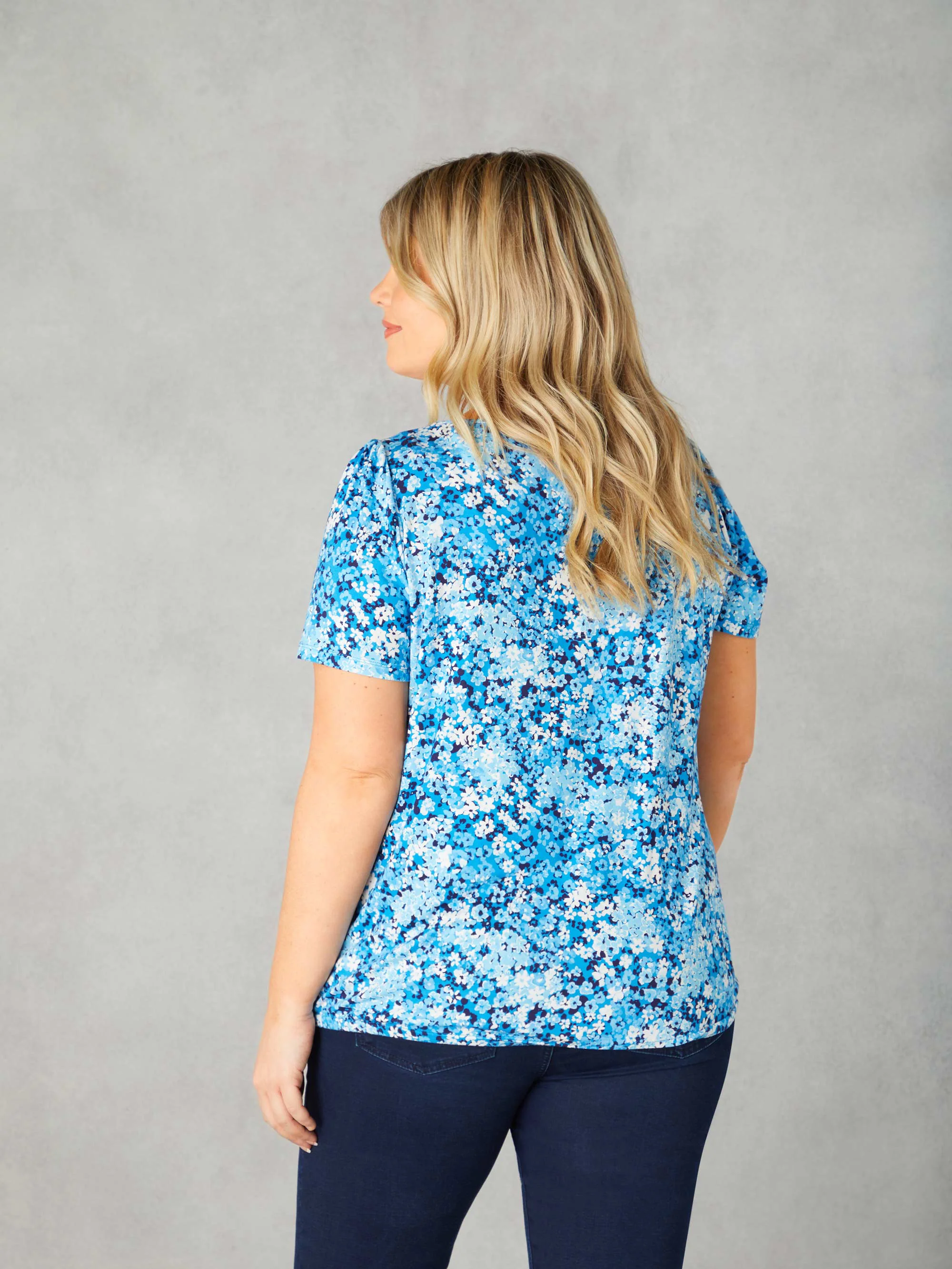 Blue Floral Jersey Keyhole Top - Image 4