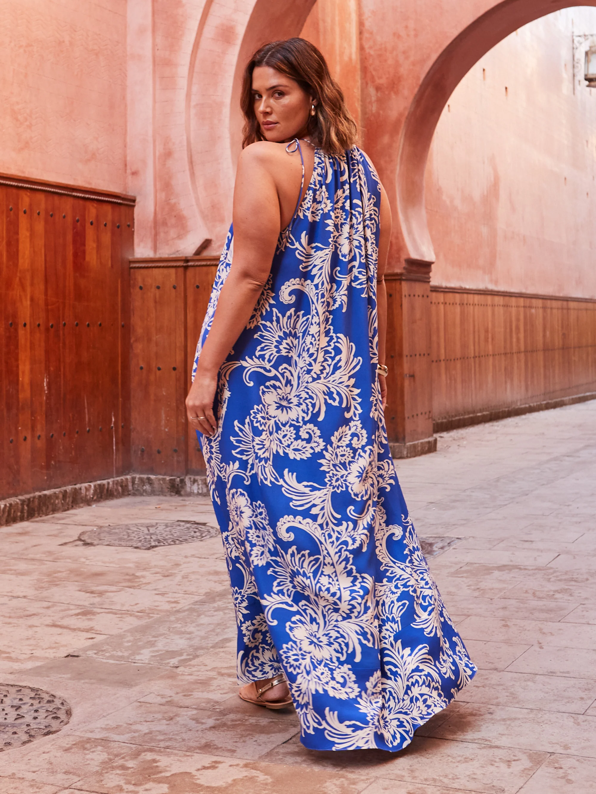 Blue Floral Print Halter Neck Maxi Dress - Image 2