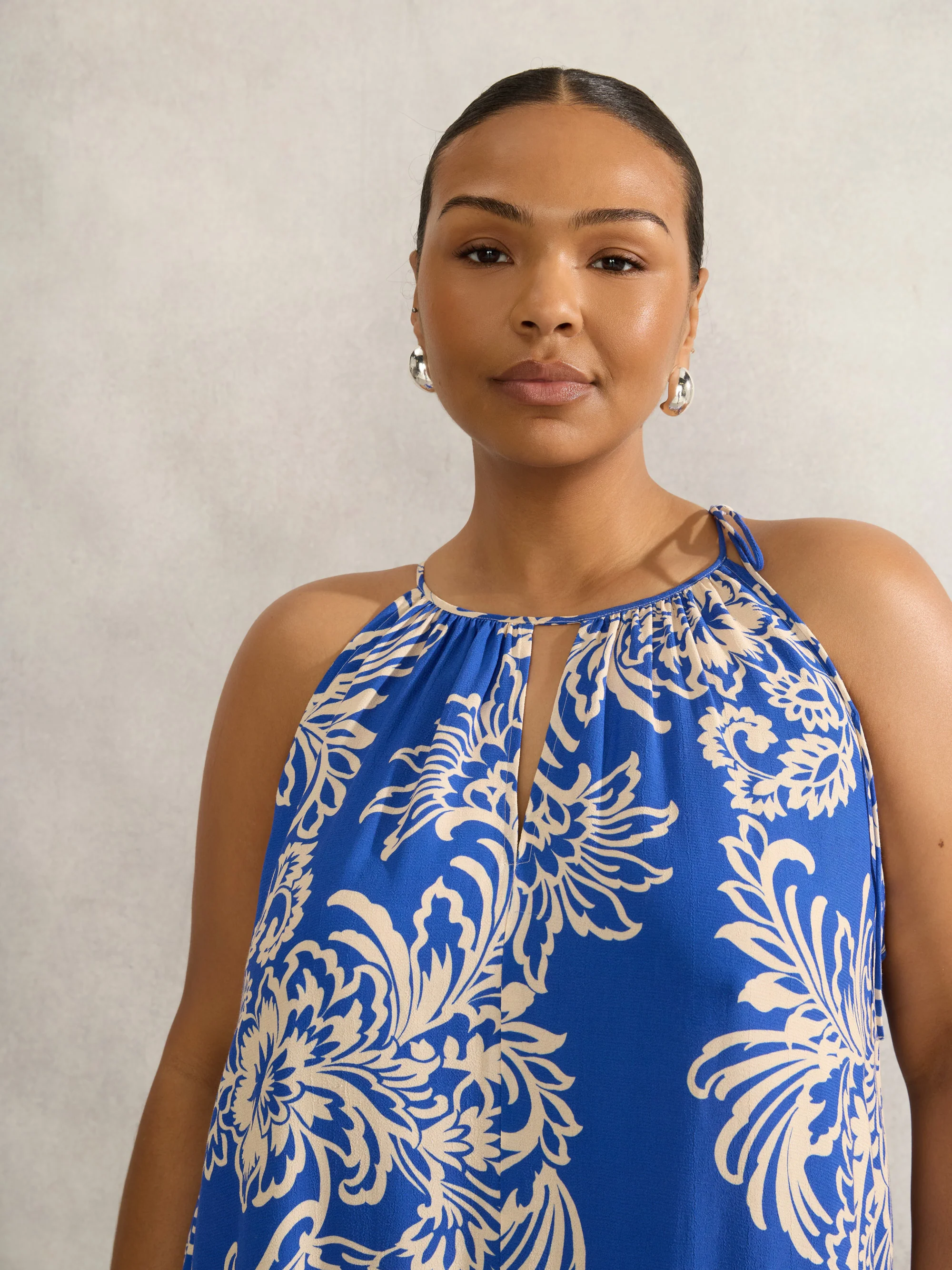 Blue Floral Print Halter Neck Maxi Dress - Image 5