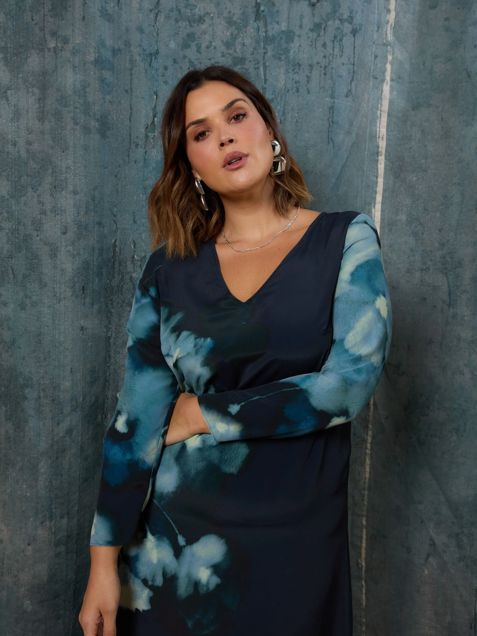 Blue Floral Print Long Sleeve Midaxi Dress - Image 4