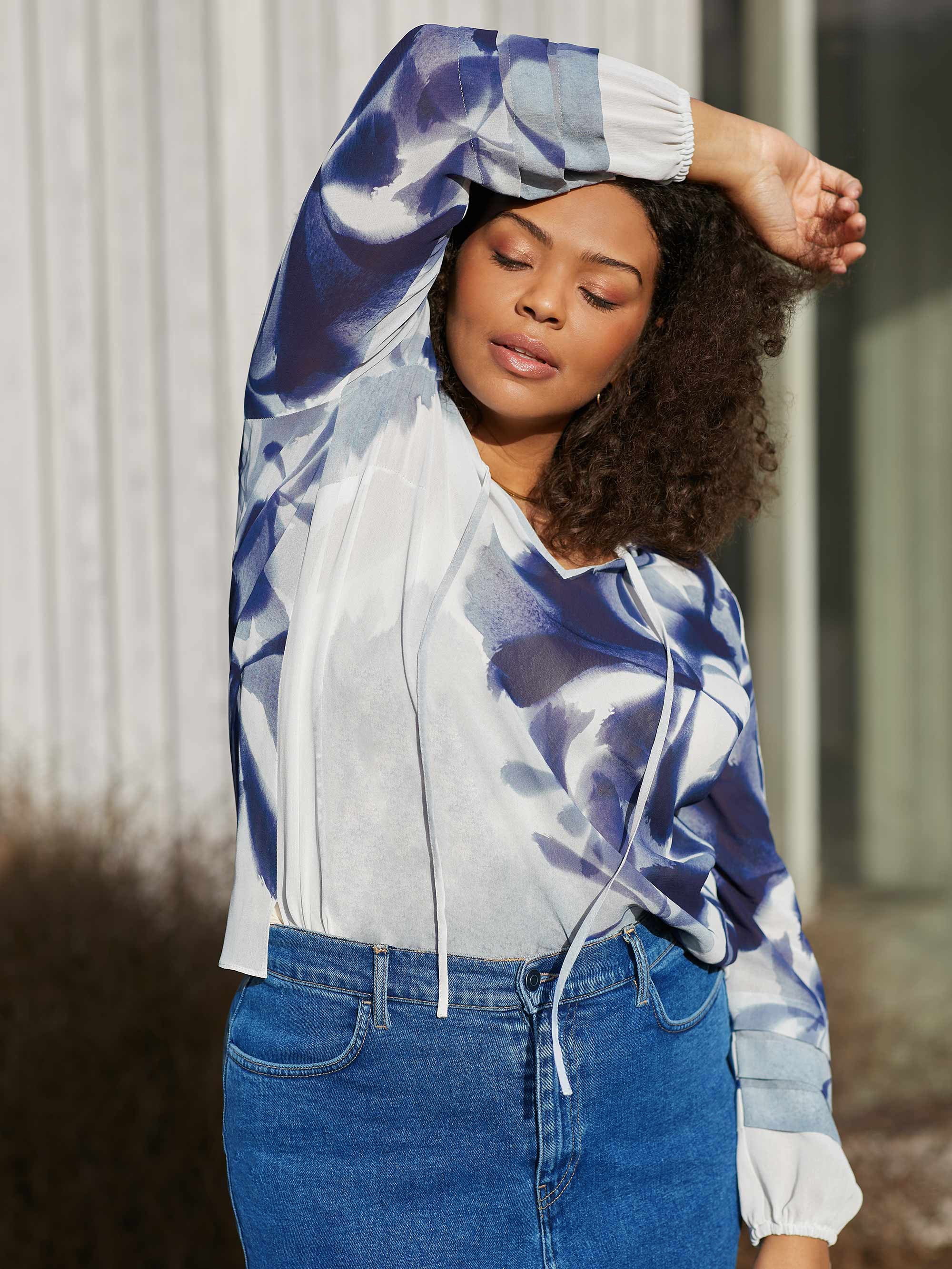Blue Floral Print Pleat Sleeve Blouse - Image 2