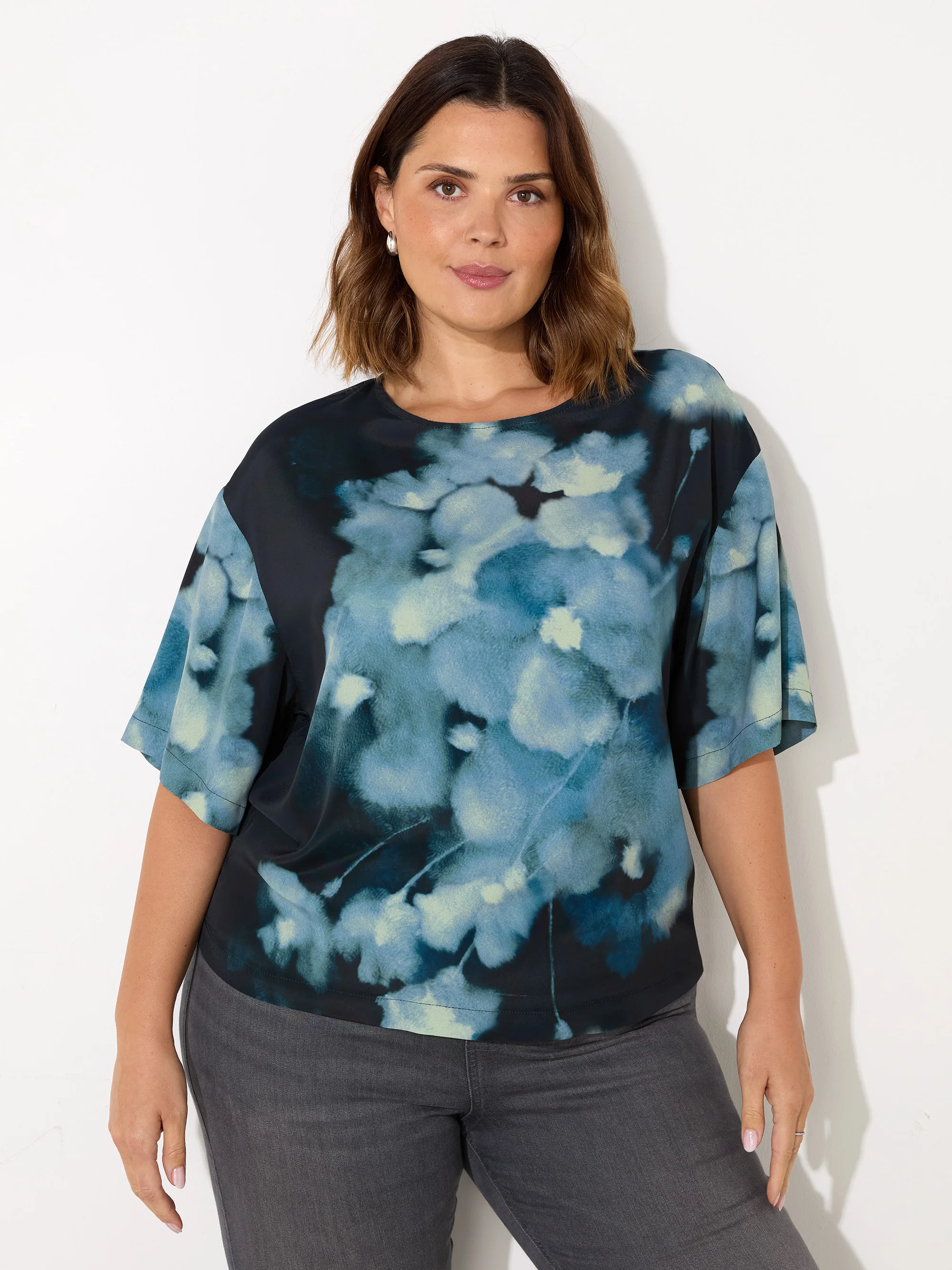Blue Floral Print Woven Elevated T-Shirt - Image 6