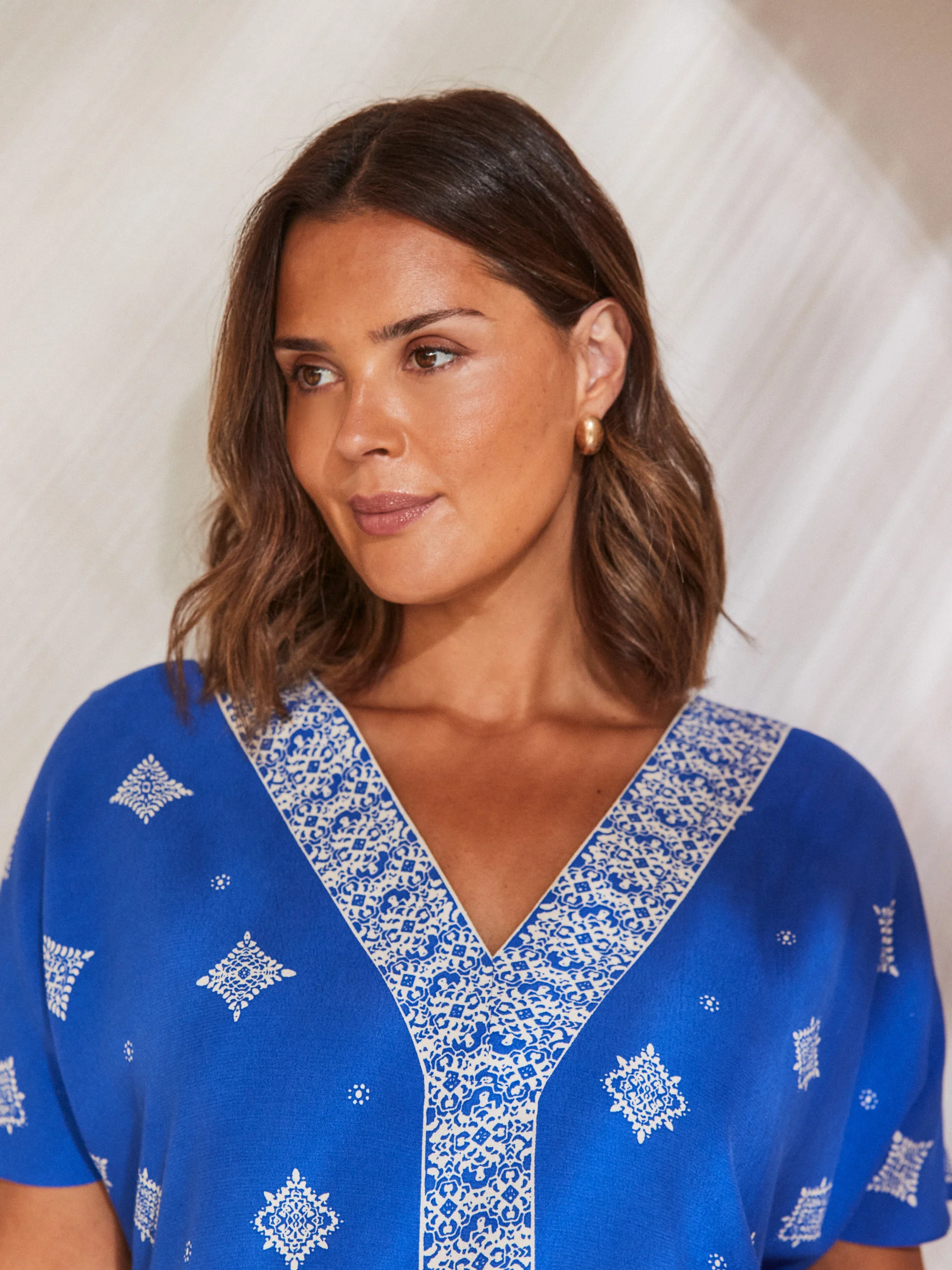 Blue Placement Print V Neck Midaxi Dress - Image 2