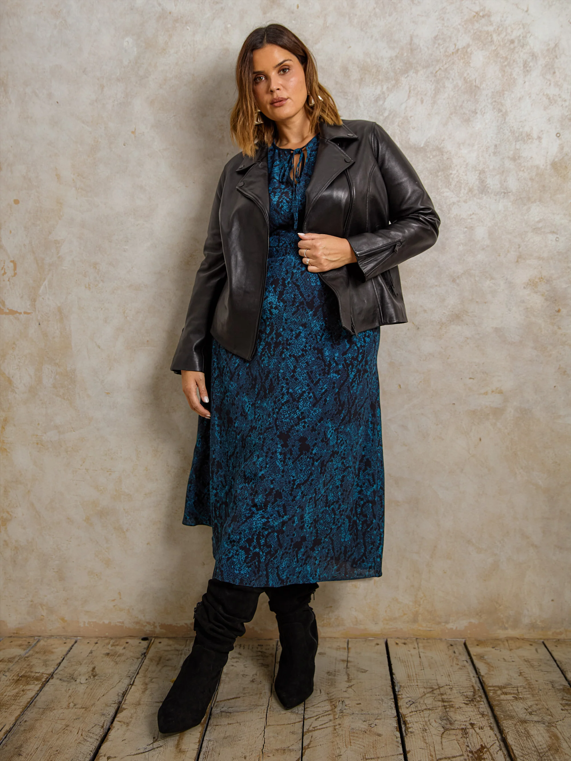 Blue Snake Print Tie Front Dress - Image 3