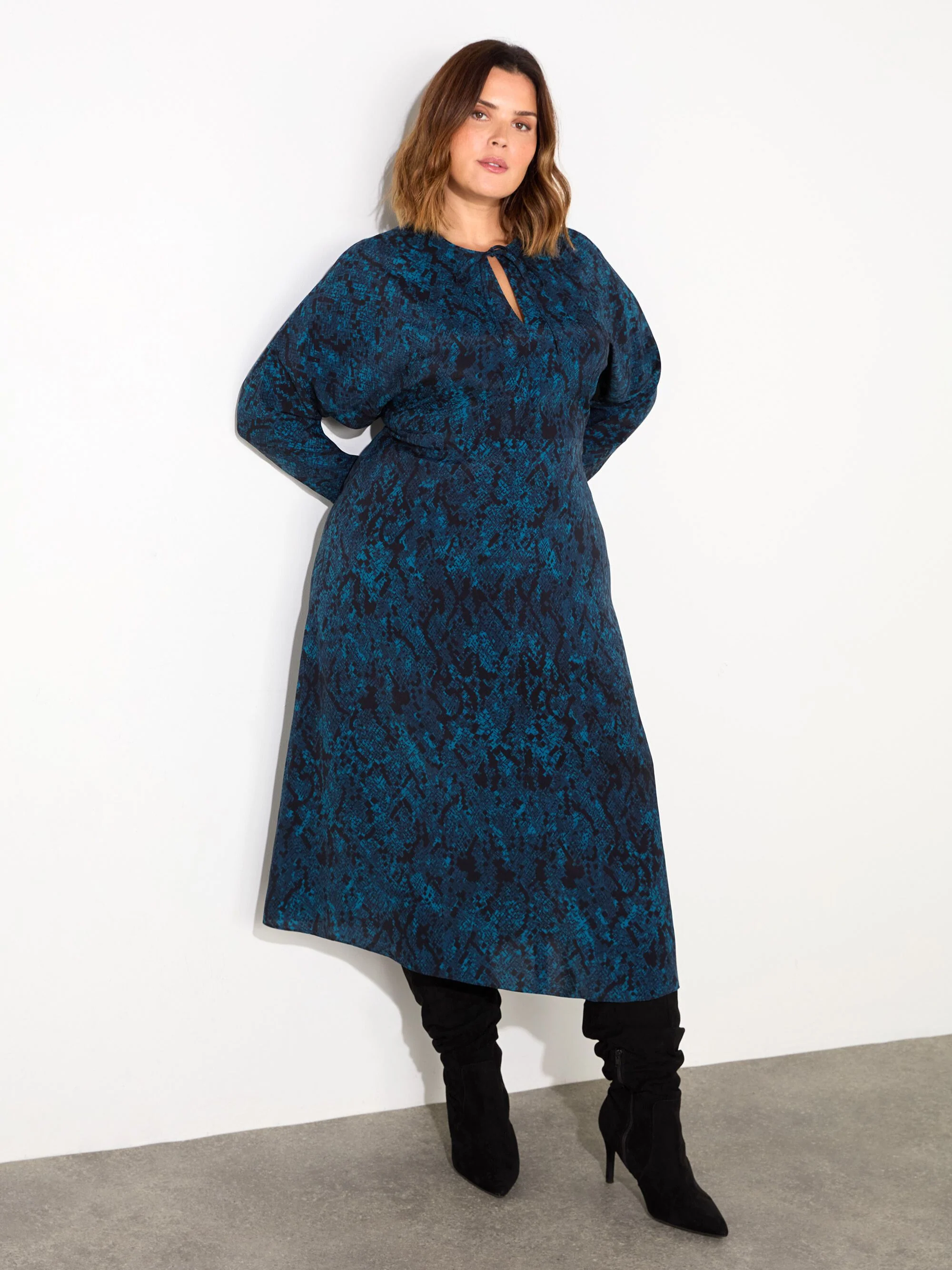 Blue Snake Print Tie Front Dress - Image 6