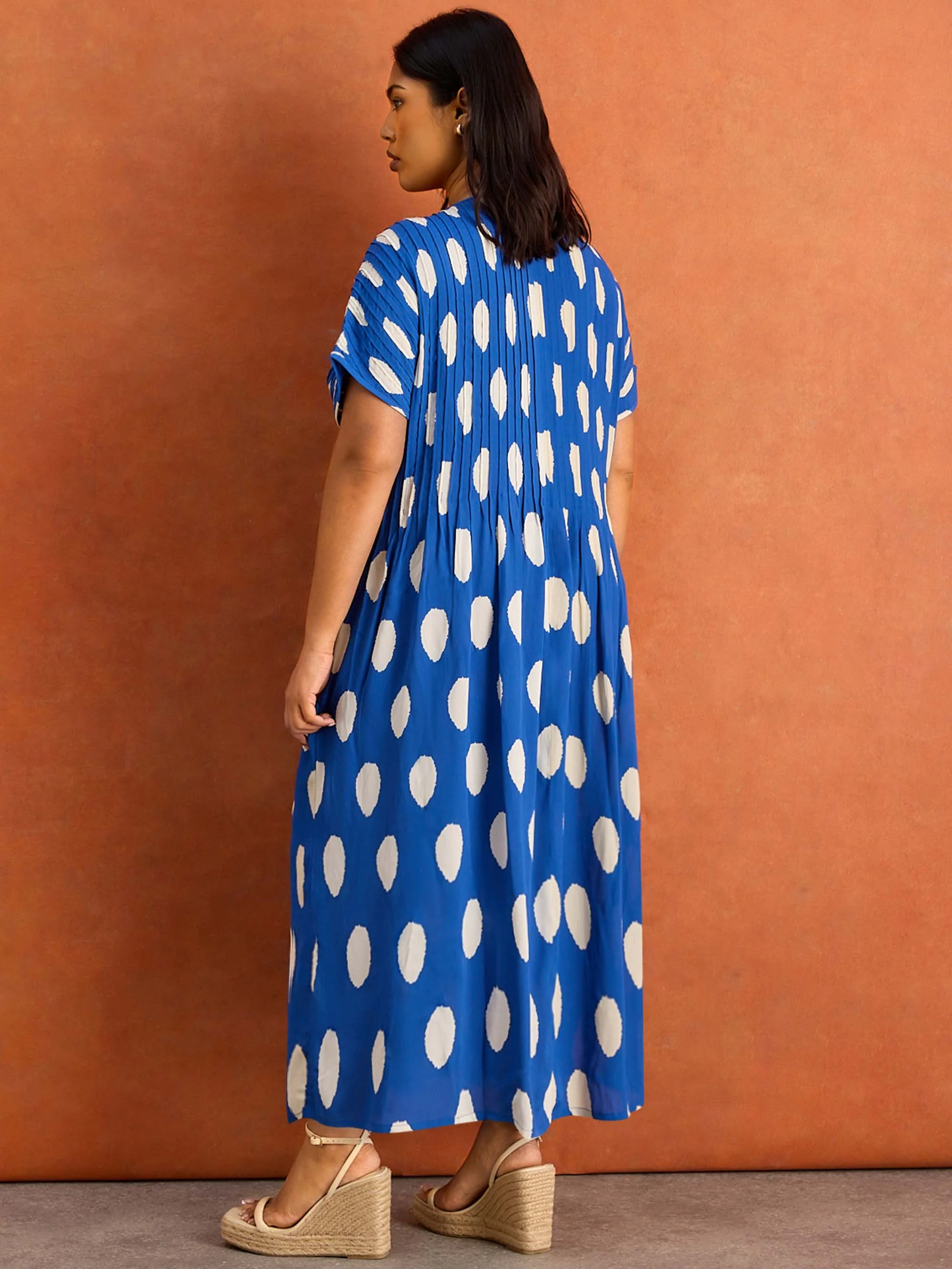 Blue Spot Print Pleated Midi Dress - Image 3