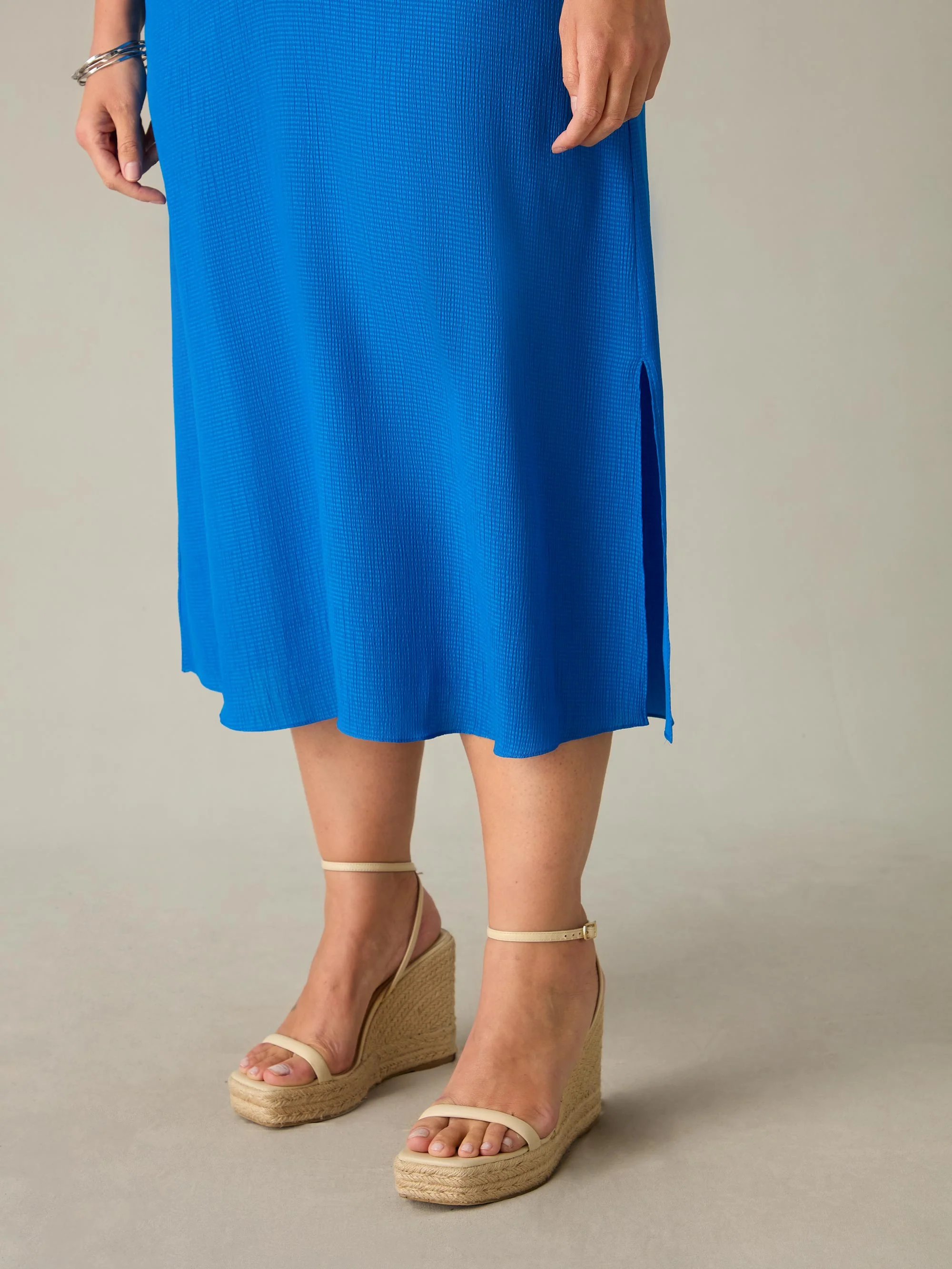 Blue Textured Raglan Sleeve Midi Dress - Image 3