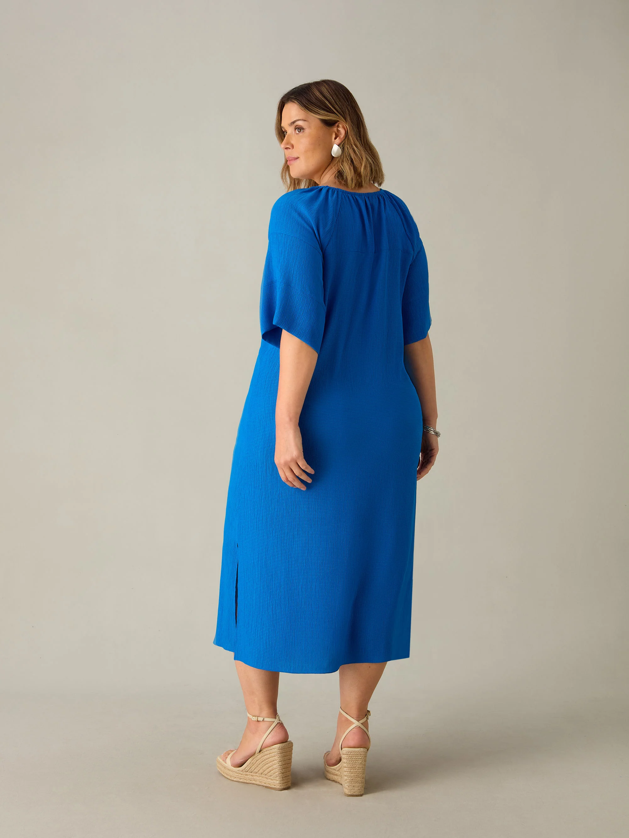 Blue Textured Raglan Sleeve Midi Dress - Image 4
