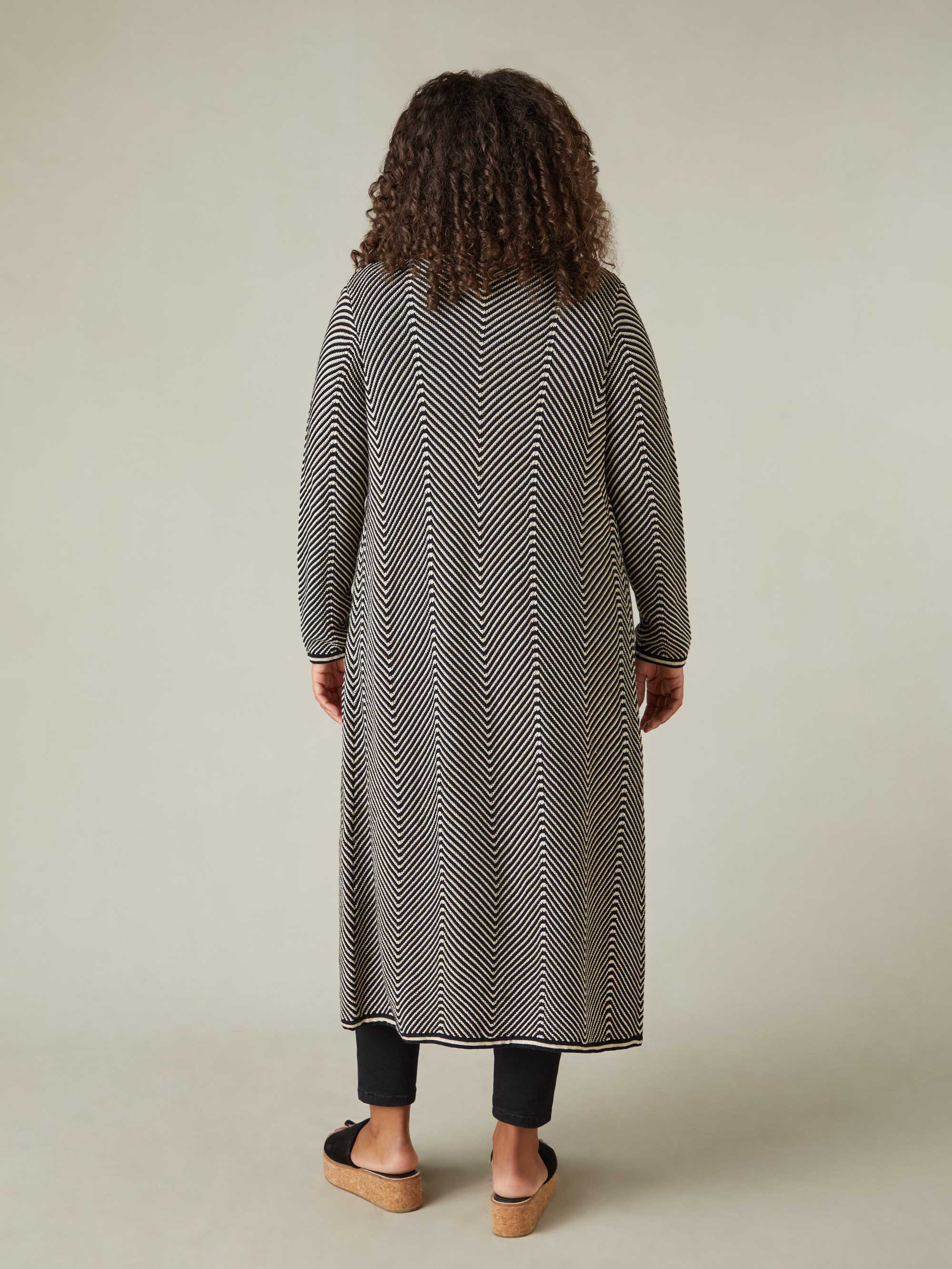 Chevron Knitted Cardigan - Image 4