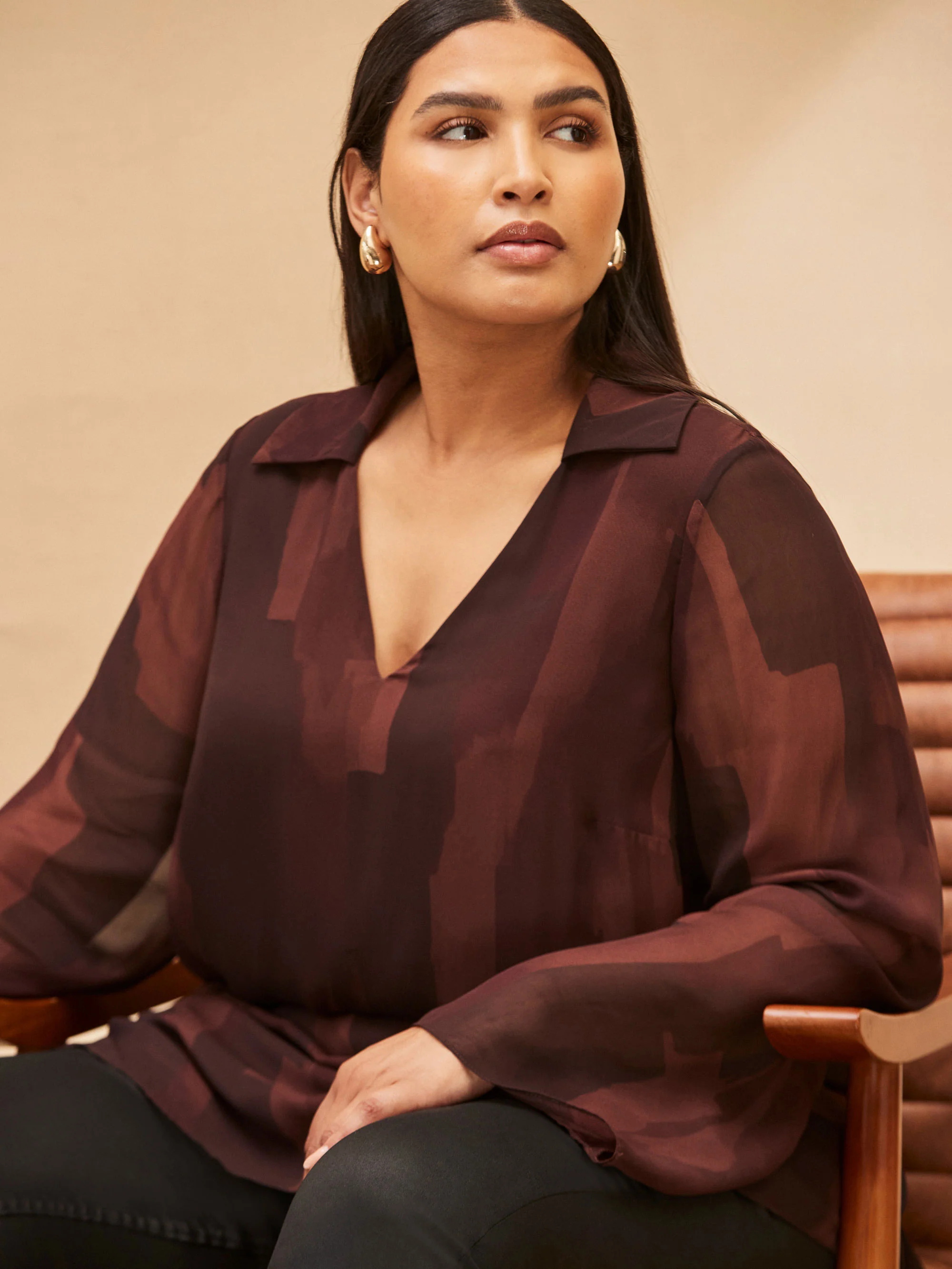 Chocolate Brown Abstract Print V Neck Collared Tunic - Image 3