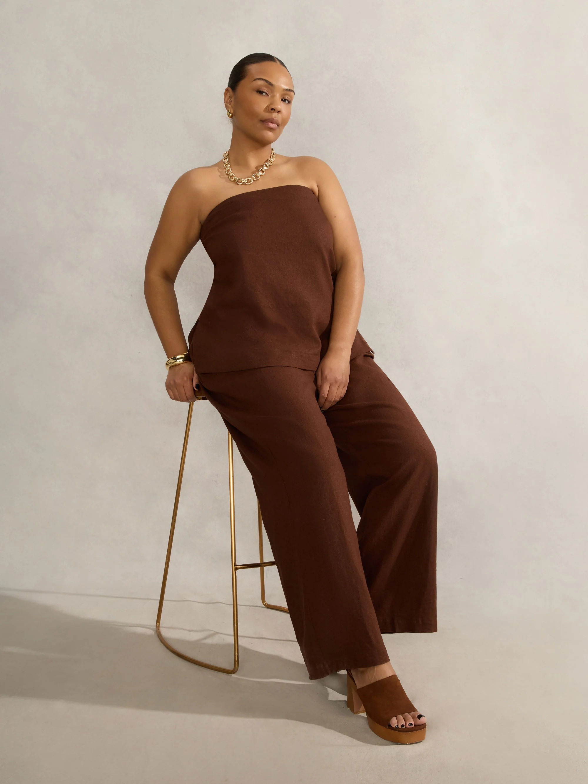 Chocolate Linen Blend Bandeau Top - Image 2