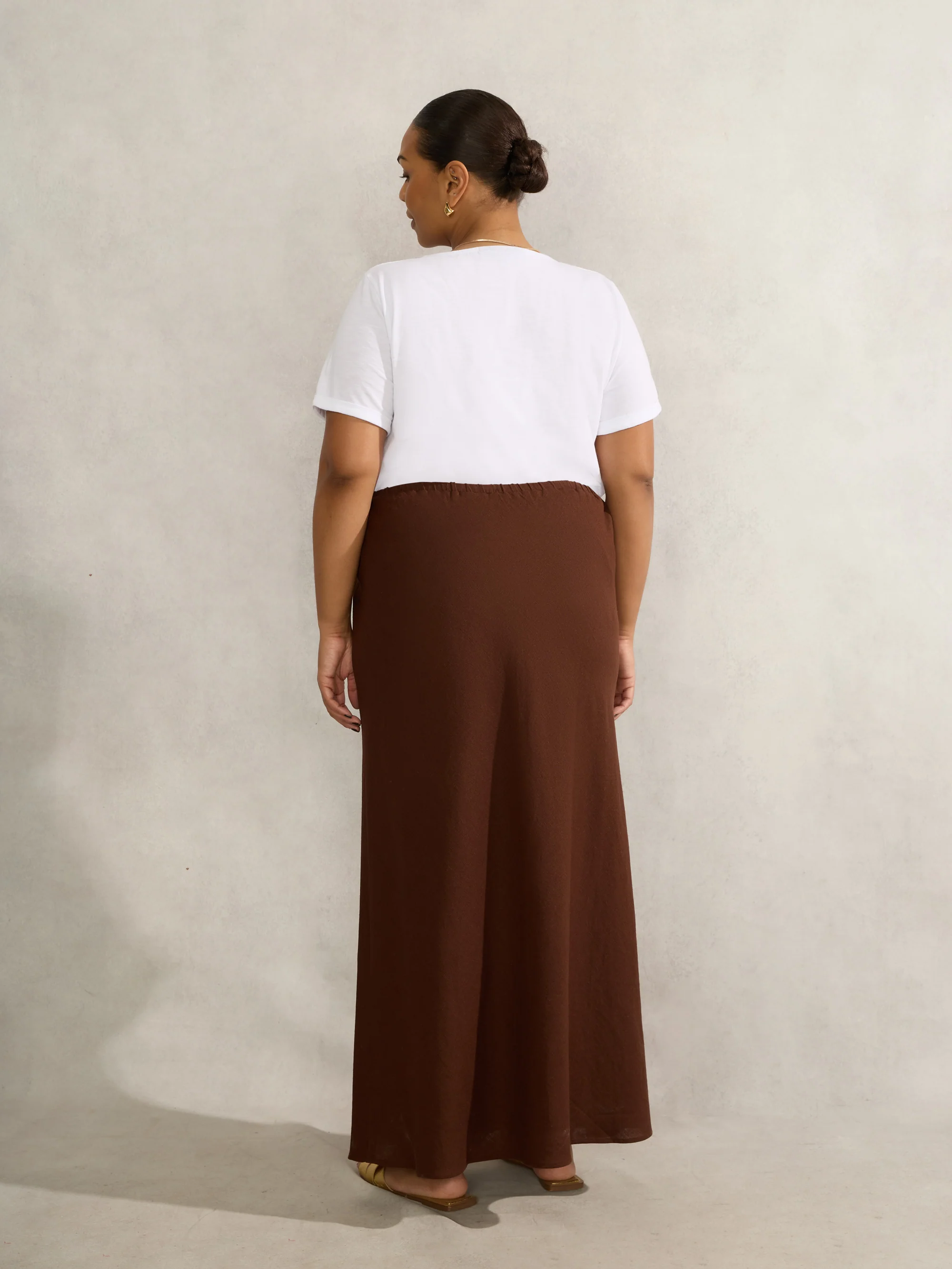 Chocolate Linen Blend Bias Cut Skirt - Image 4