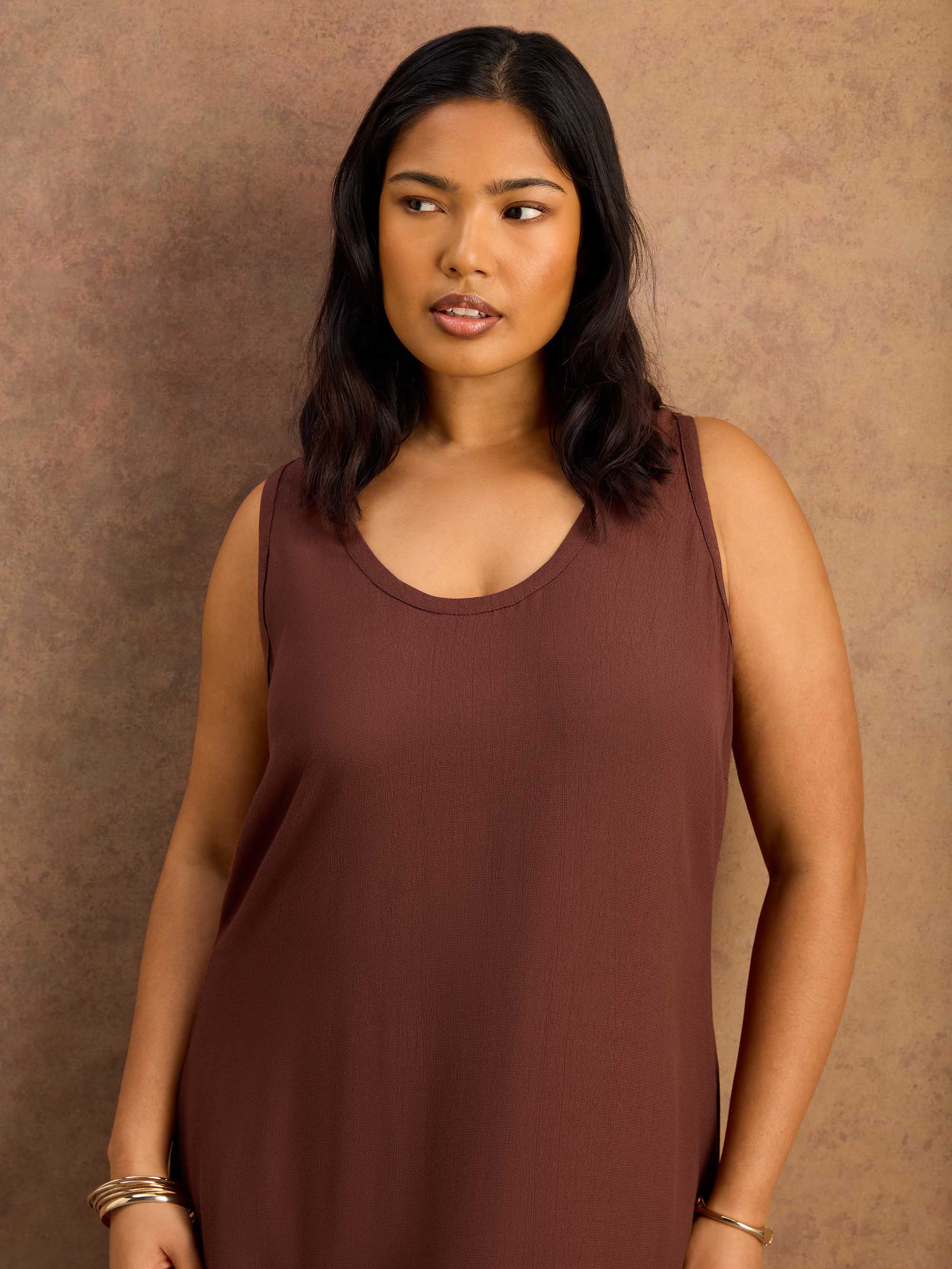 Chocolate Scoop Neck Maxi Dress - Image 2