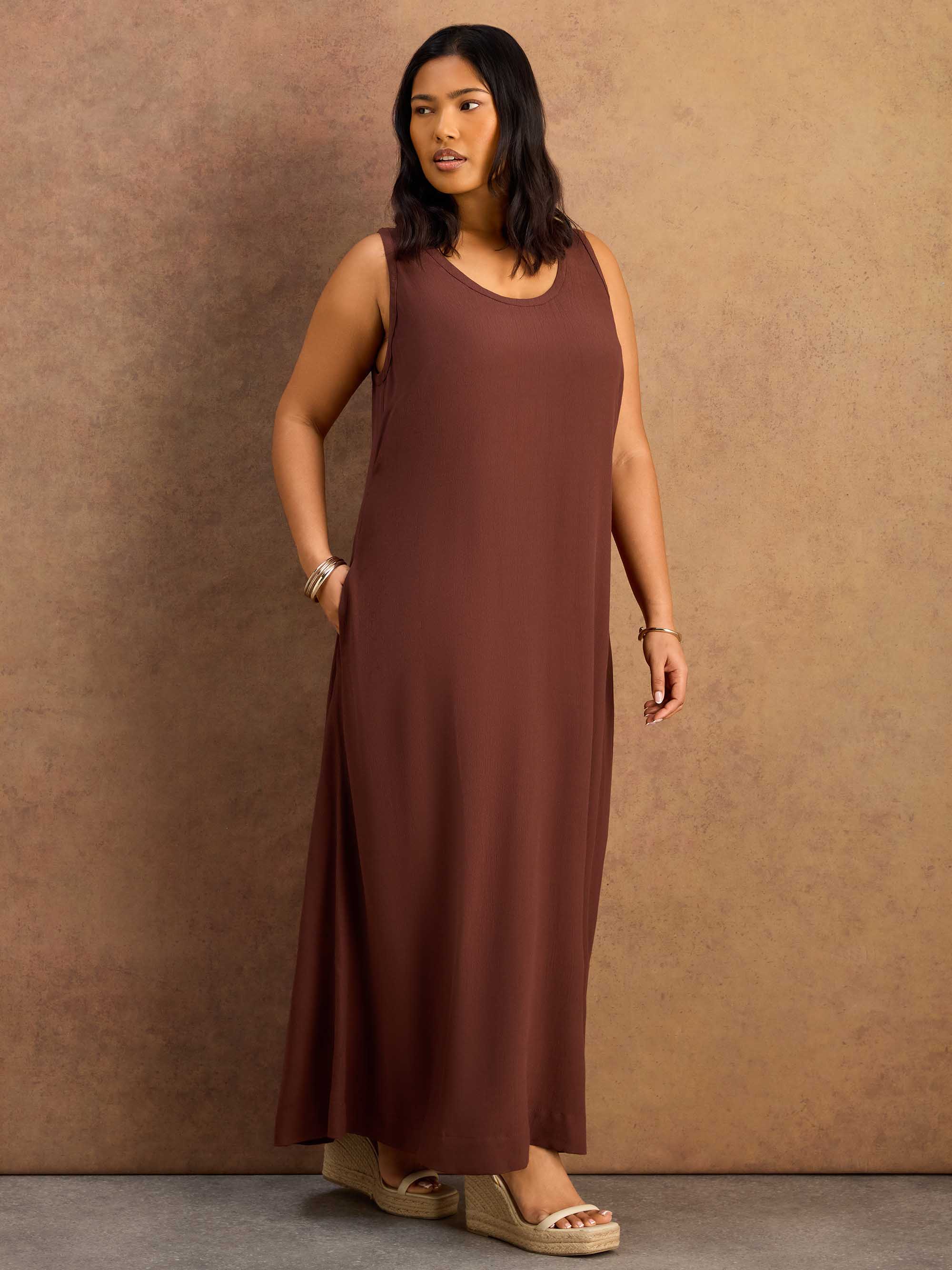 Chocolate Scoop Neck Maxi Dress - Image 4