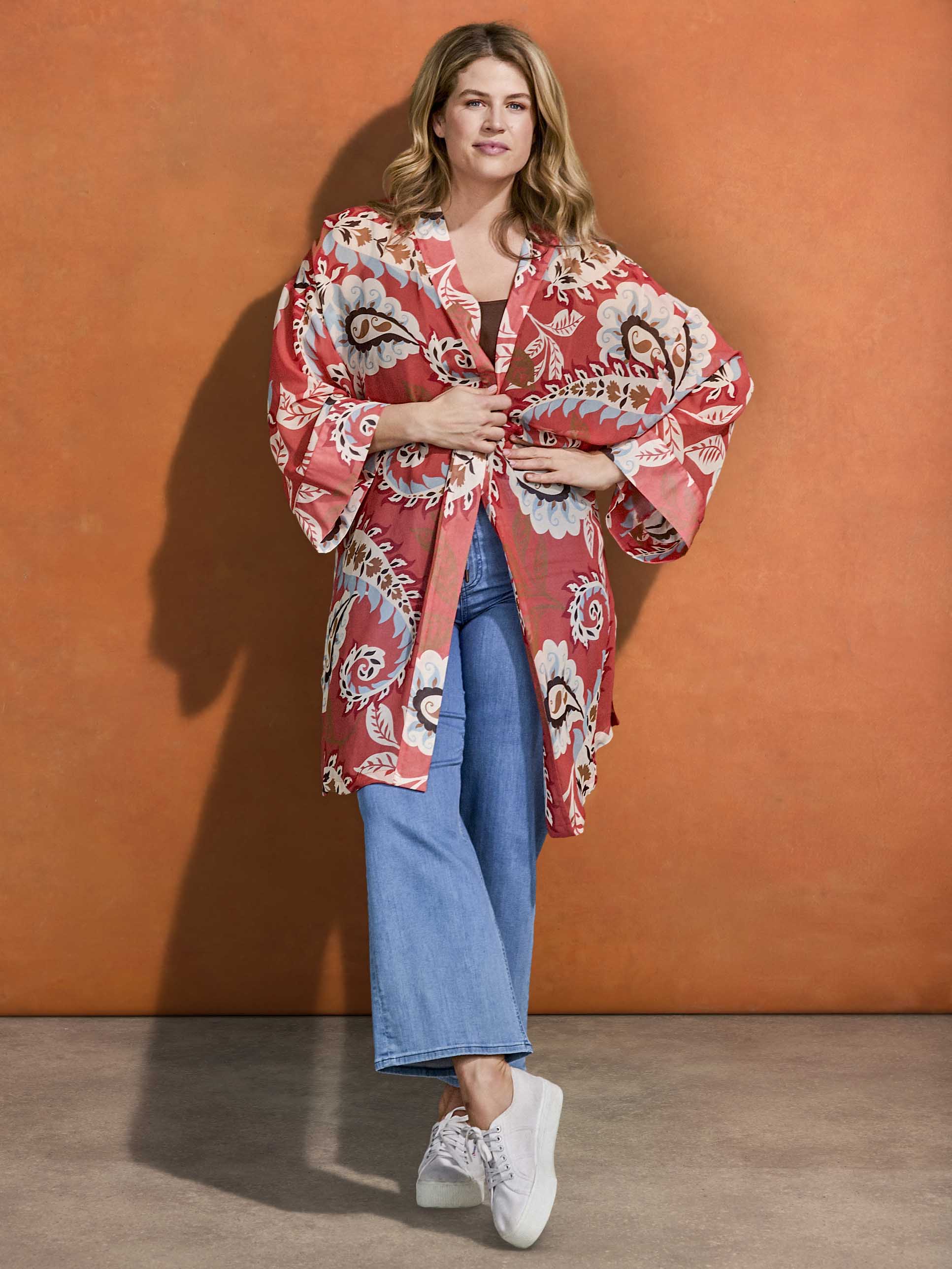 Coral Paisley Print Kimono - Image 3