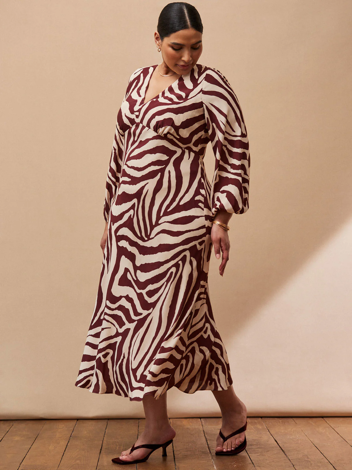 Chocolate Brown Animal Print V Neck Midaxi Dress - Image 2