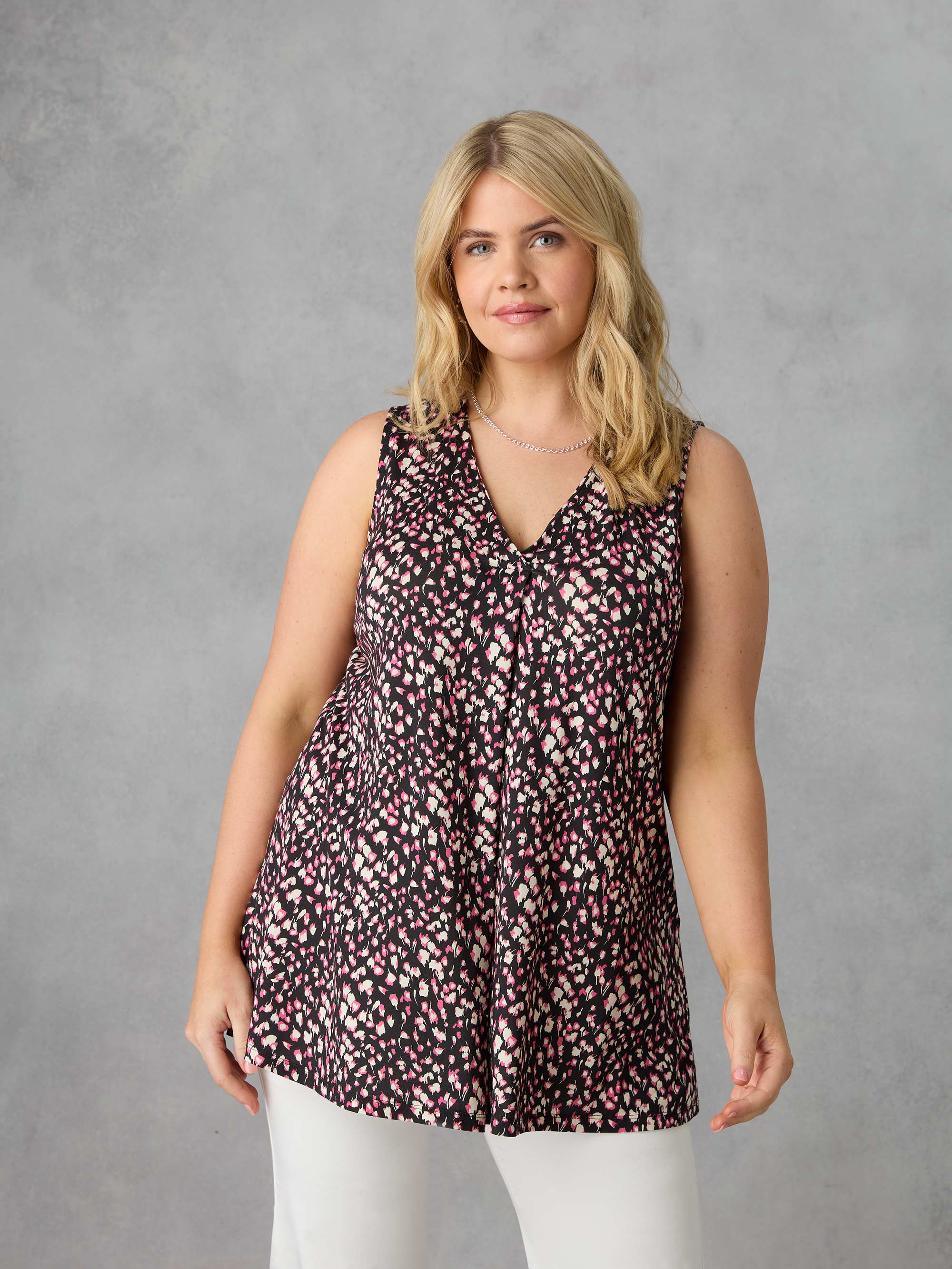 Ditsy Jersey Pleat Front Vest - Image 4