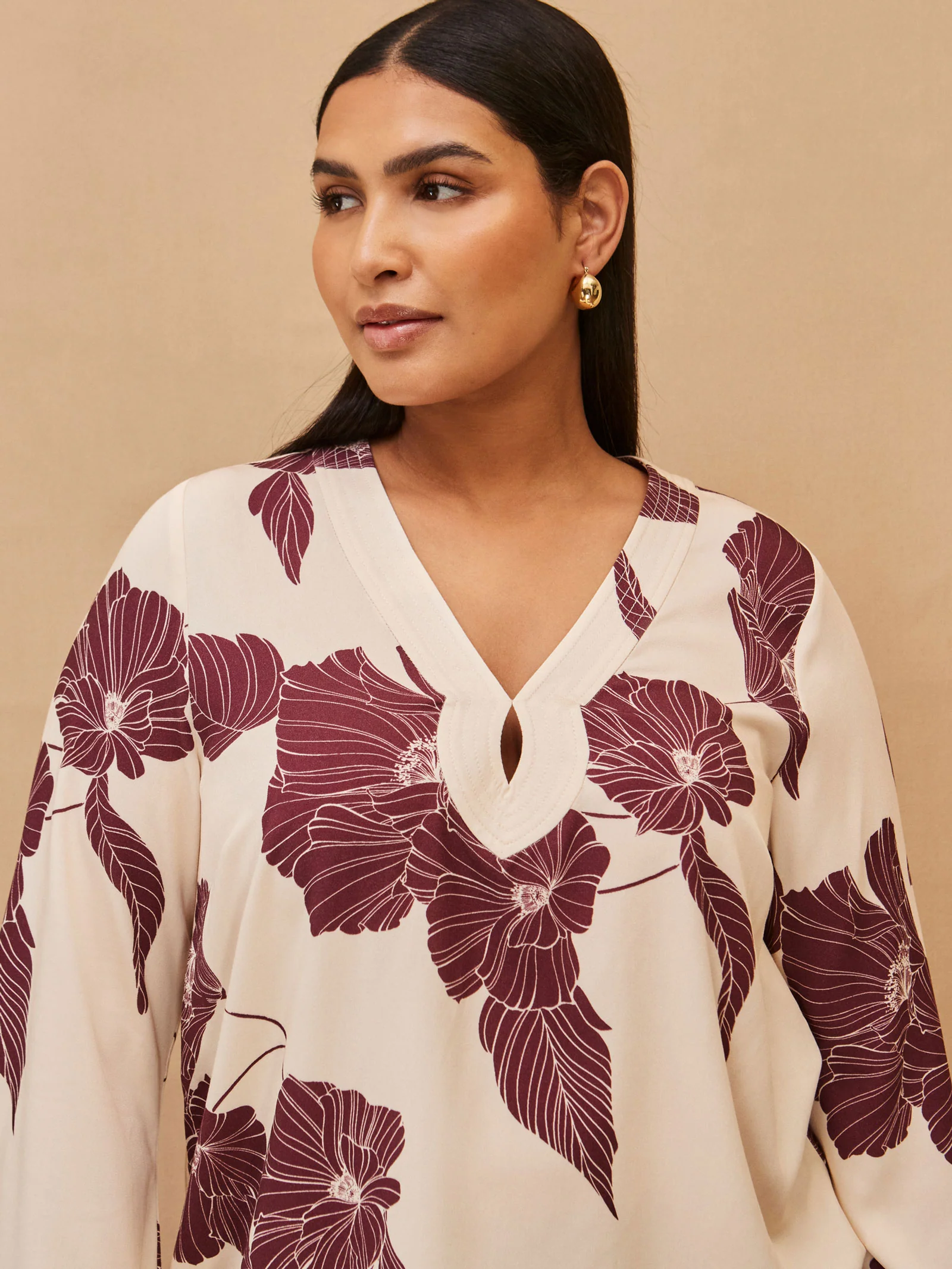 Burgundy Floral Print Keyhole Blouse - Image 2