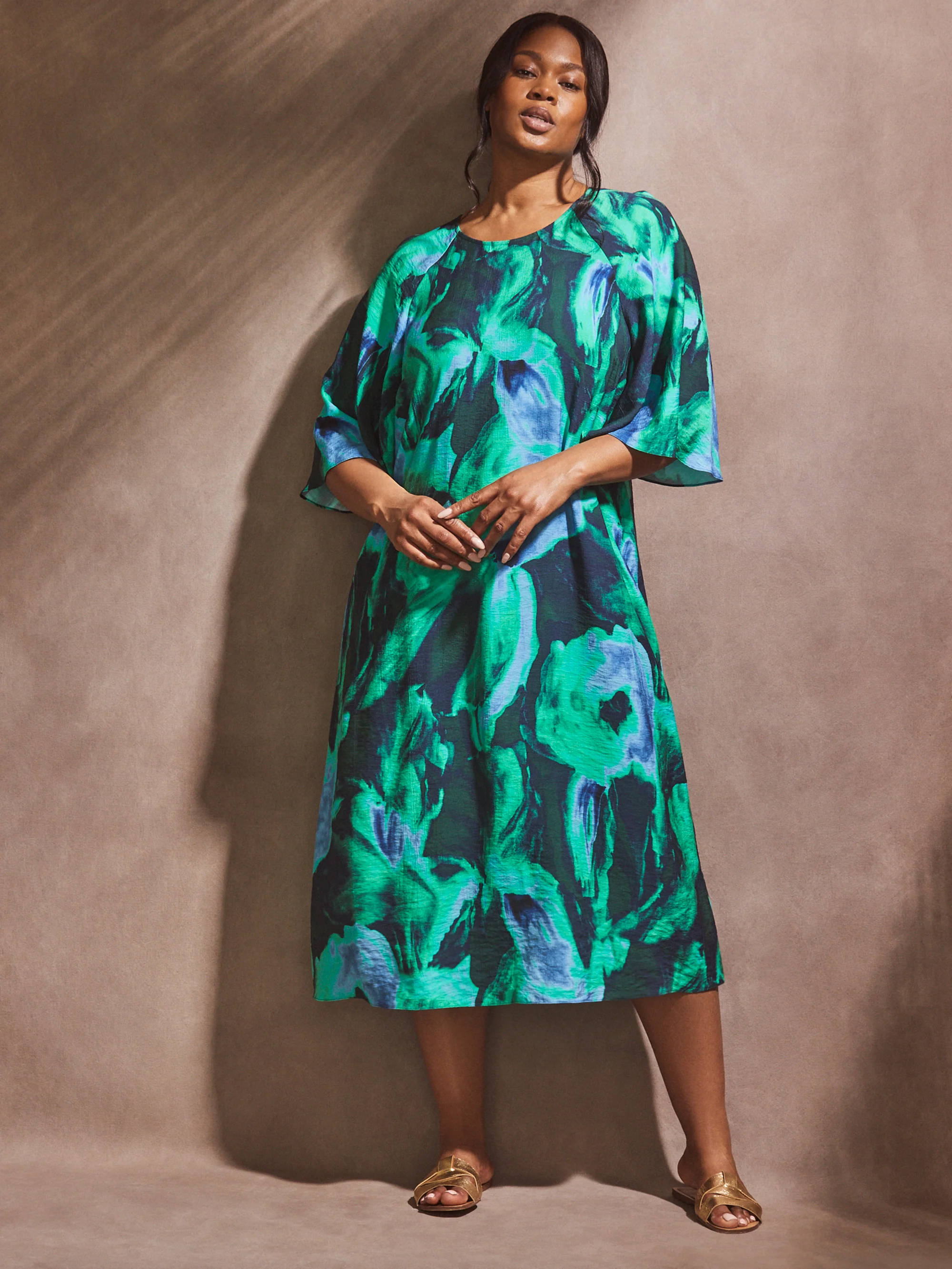Green Abstract Print Flutter Sleeve Midi Dress - Image 3