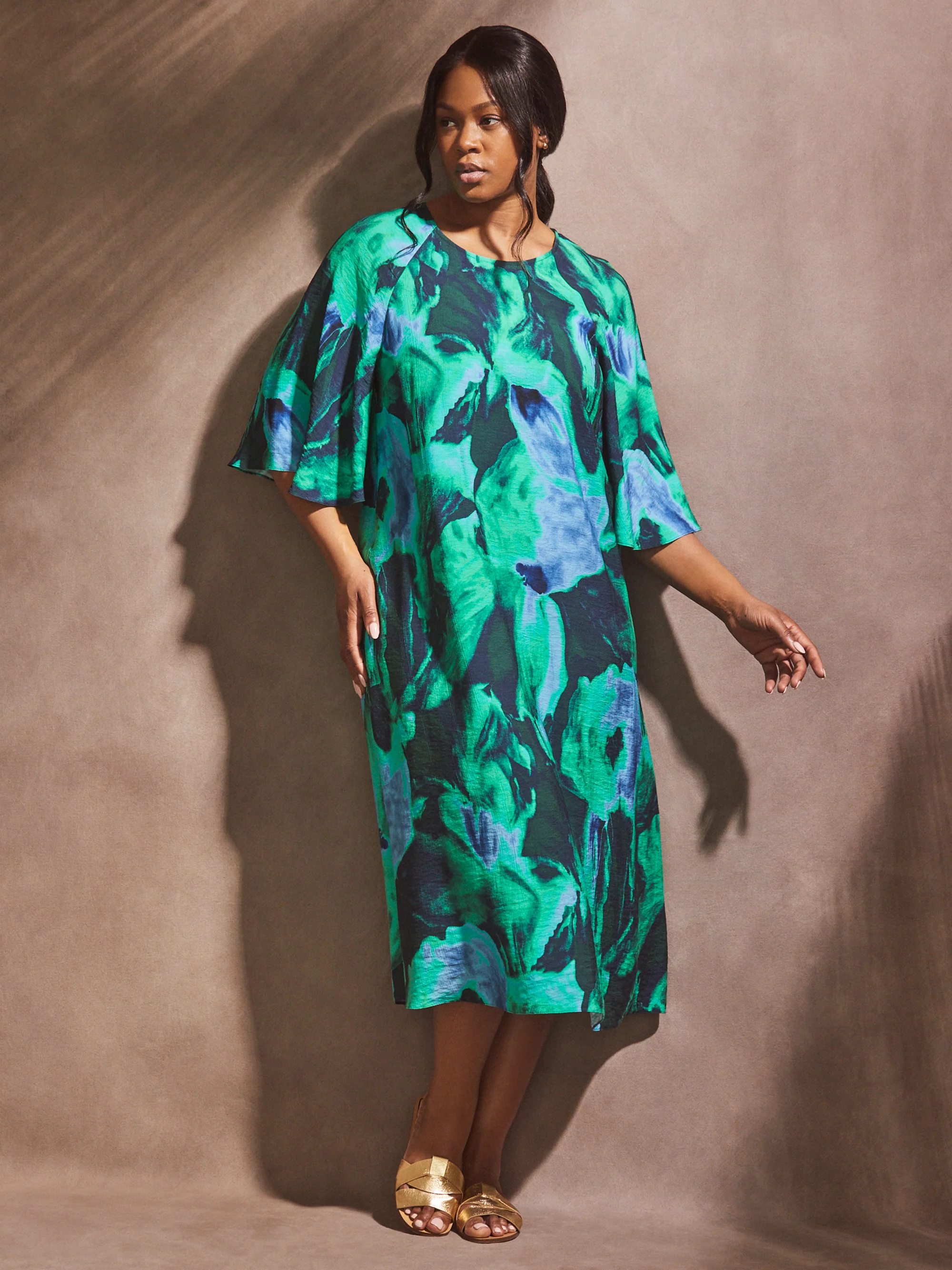 Green Abstract Print Flutter Sleeve Midi Dress - Image 4