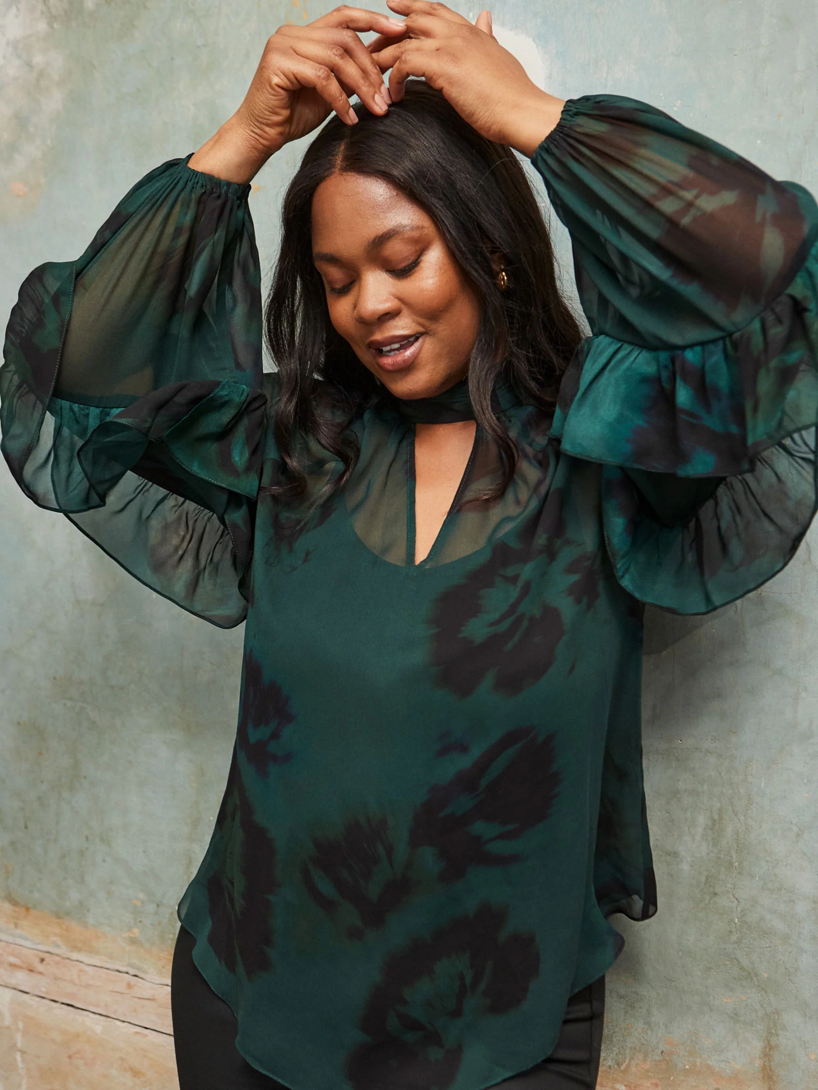 Green Floral Print High Neck Ruffle Blouse - Image 5