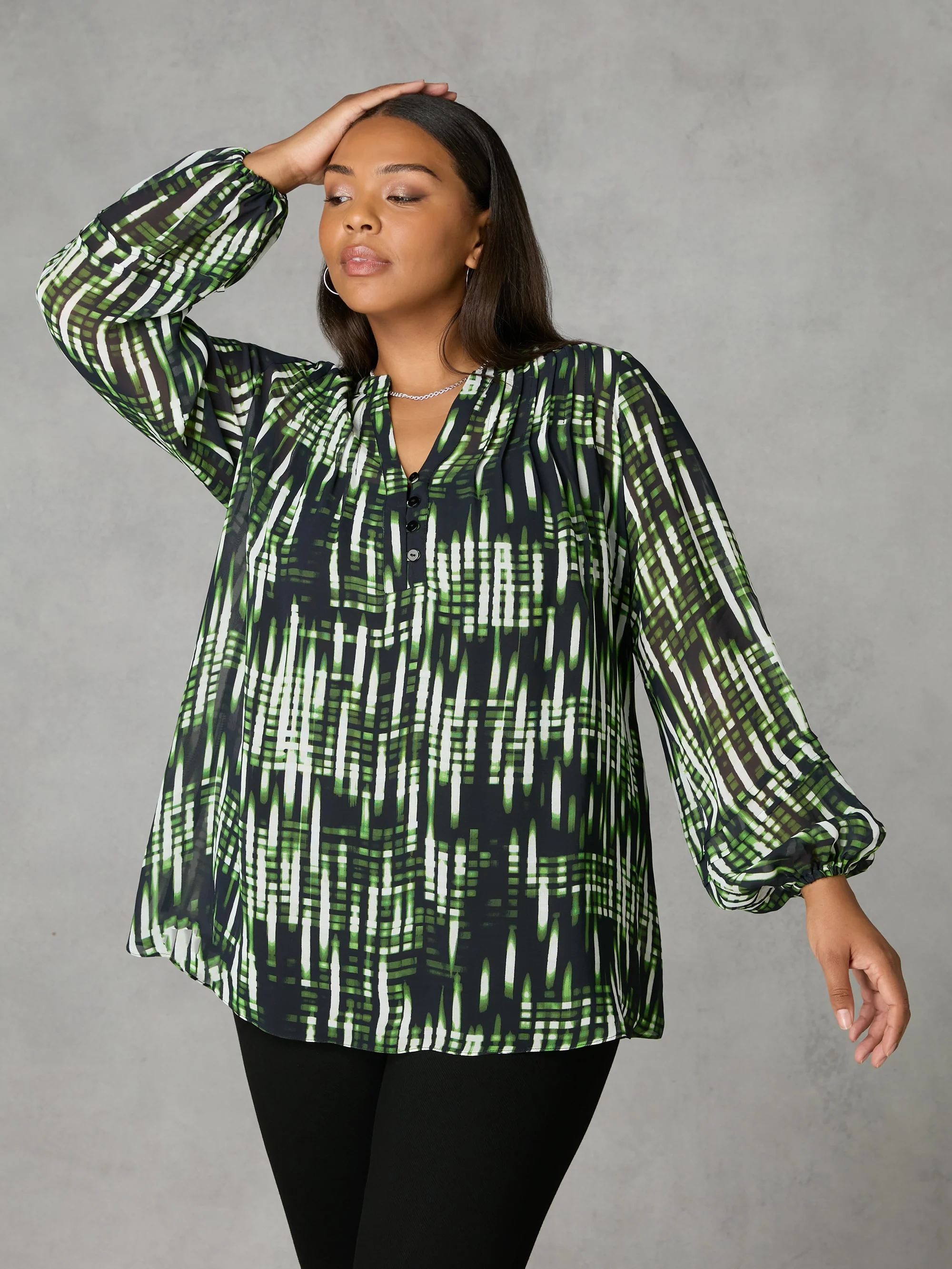 Green Blurred Print Pintuck Blouse - Image 2