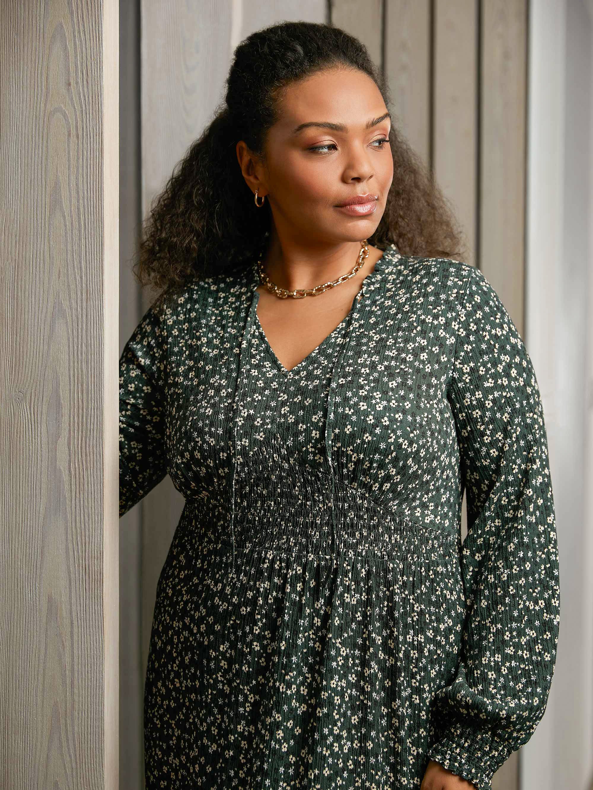Green Ditsy Jersey Shirred Waist Dress - Image 2