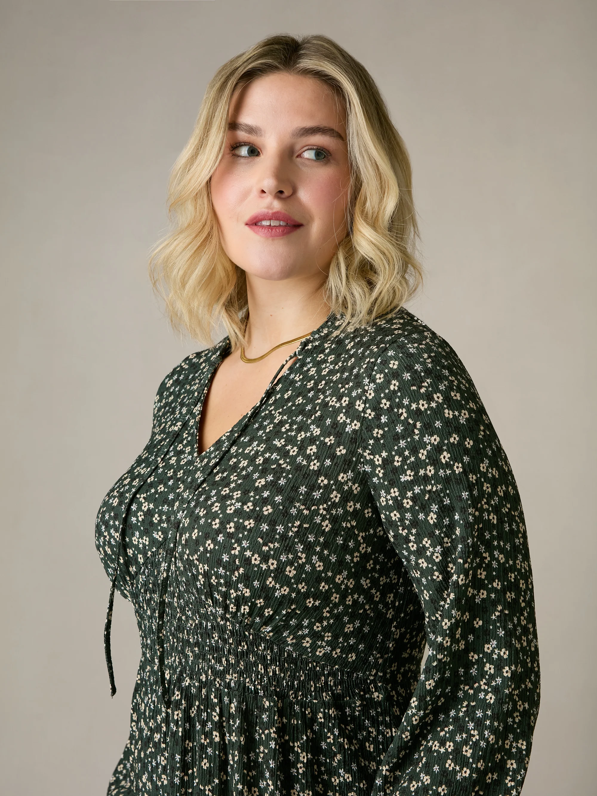 Green Ditsy Jersey Shirred Waist Dress - Image 4