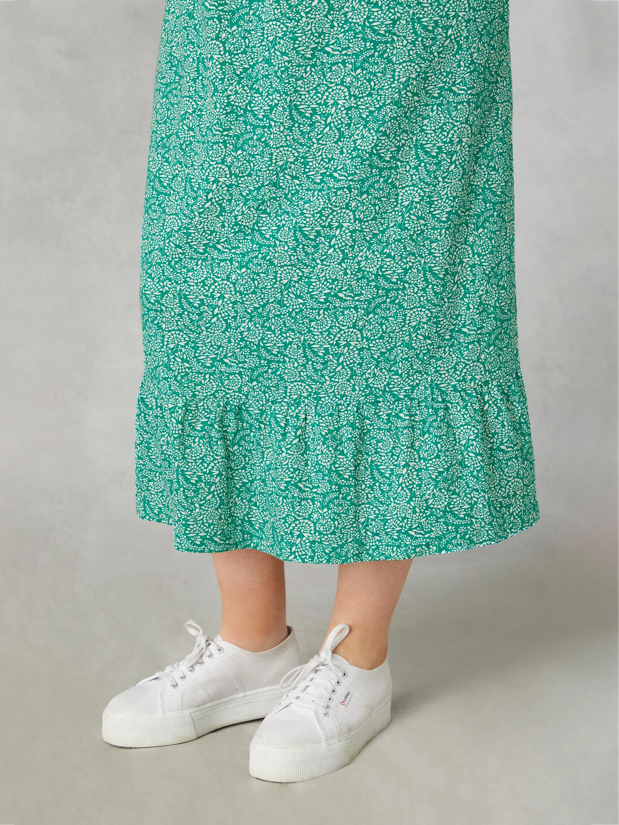 Green Ditsy Leaf Cotton Slub Tiered Midi Dress - Image 7