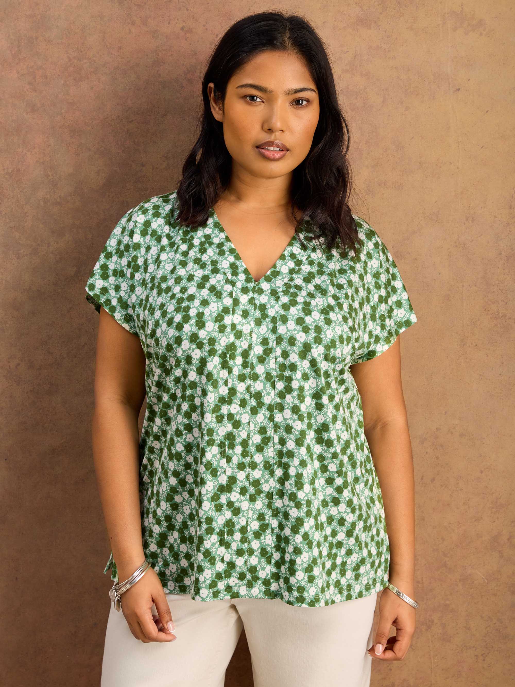 Green Ditsy V Neck Jersey Top - Image 3