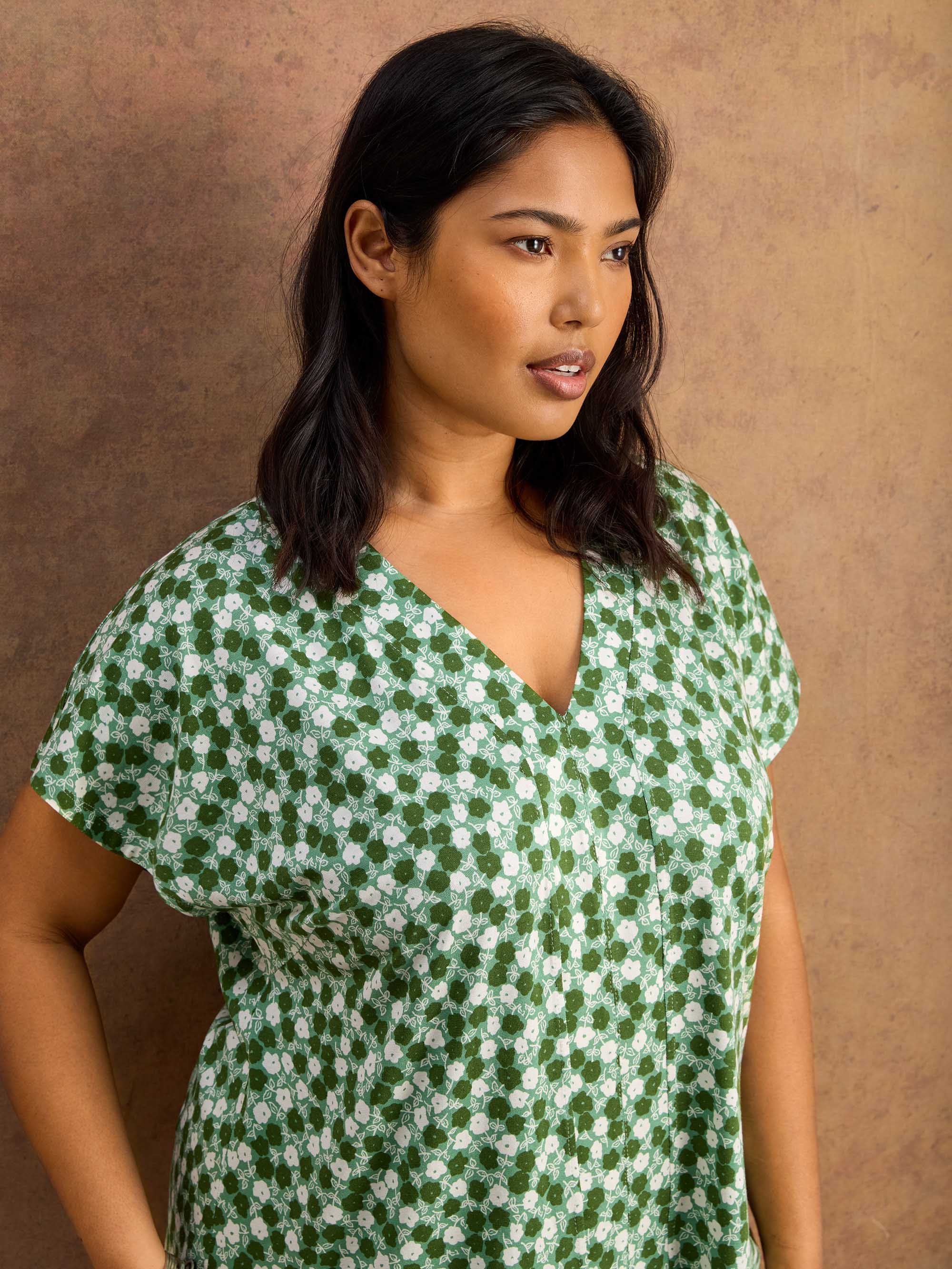Green Ditsy V Neck Jersey Top - Image 4