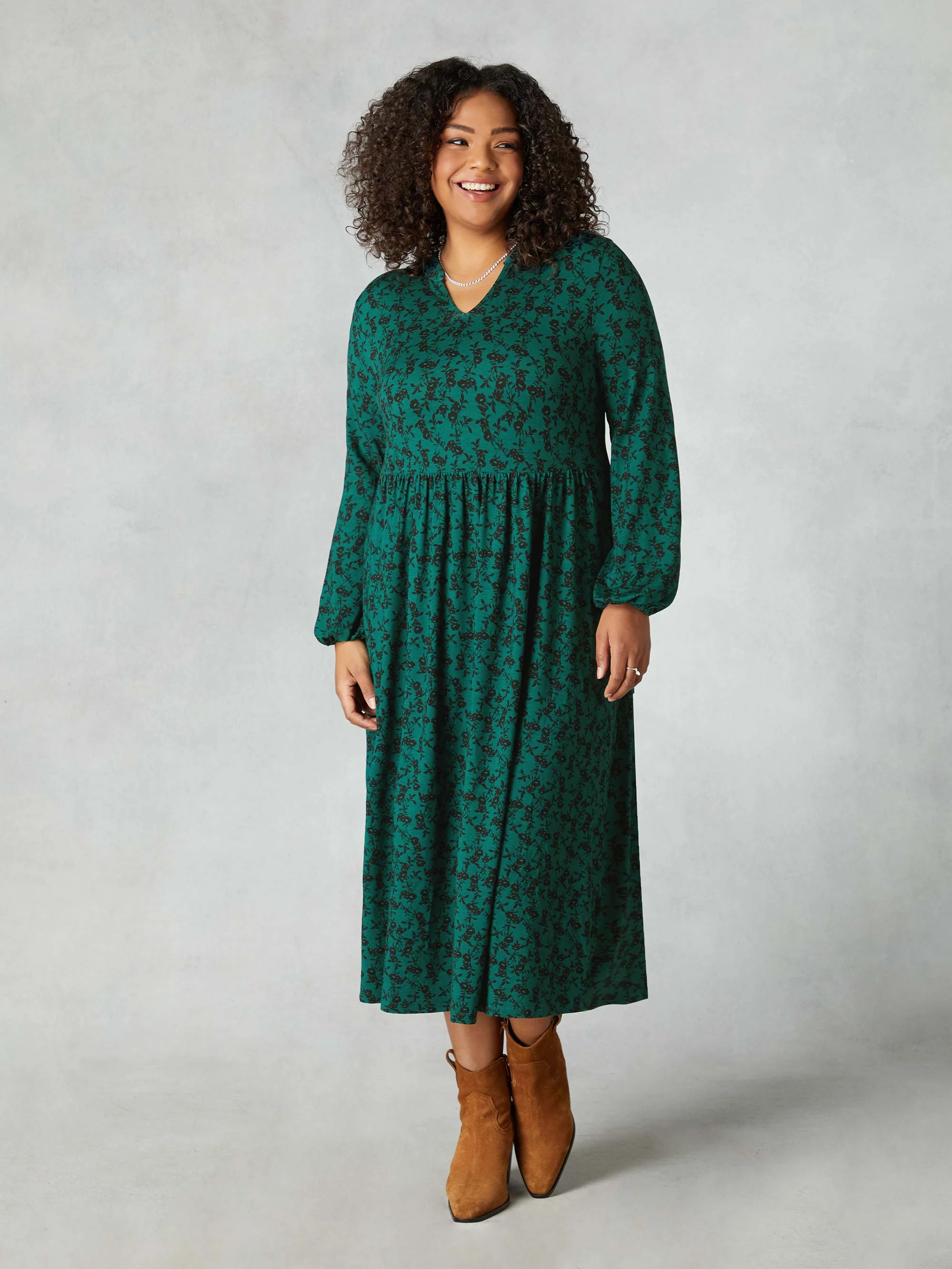 Green Floral Print Jersey Nehru Collar Relaxed Dress - Image 4