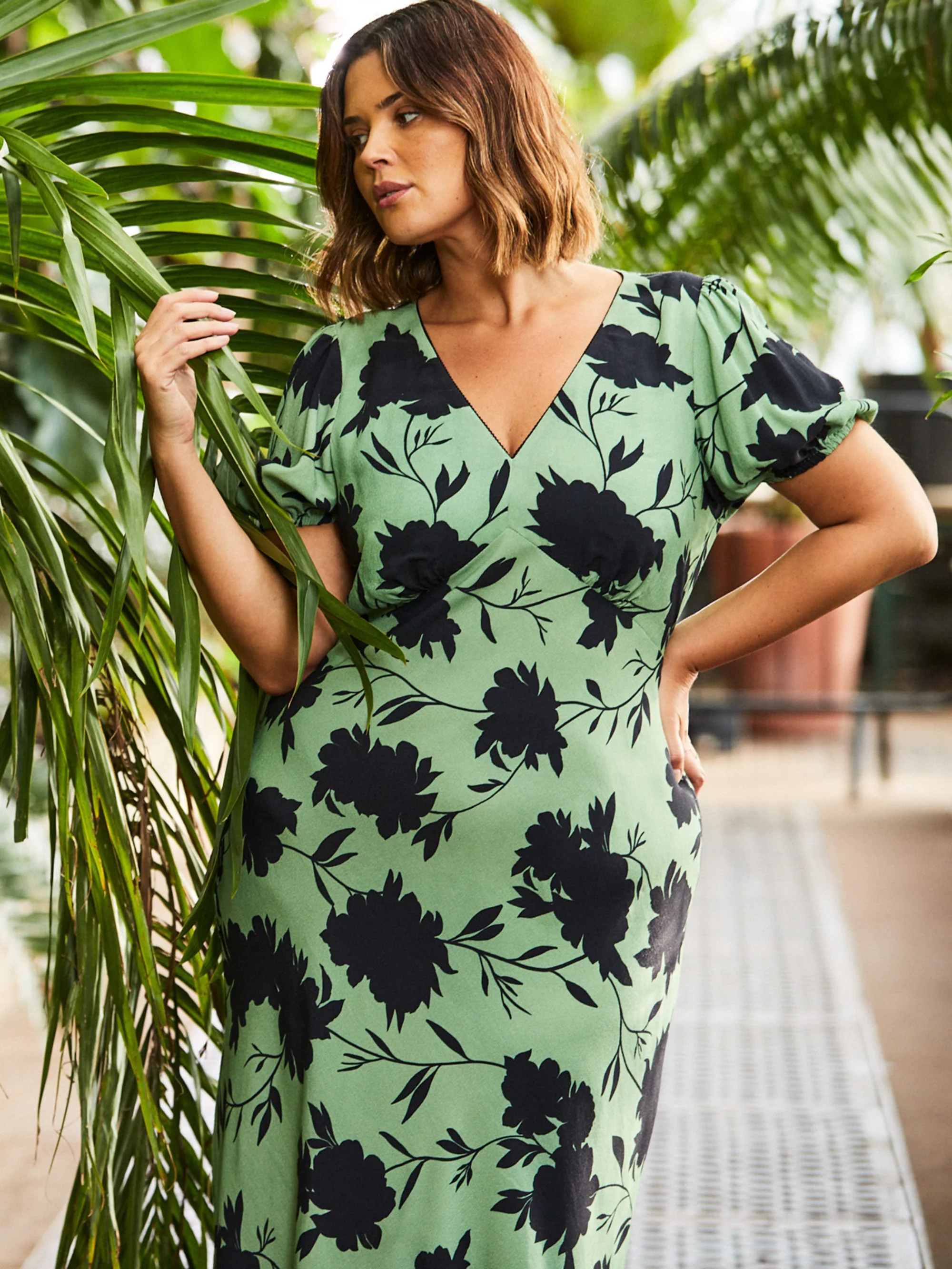 Green Floral Print Dress - Image 2