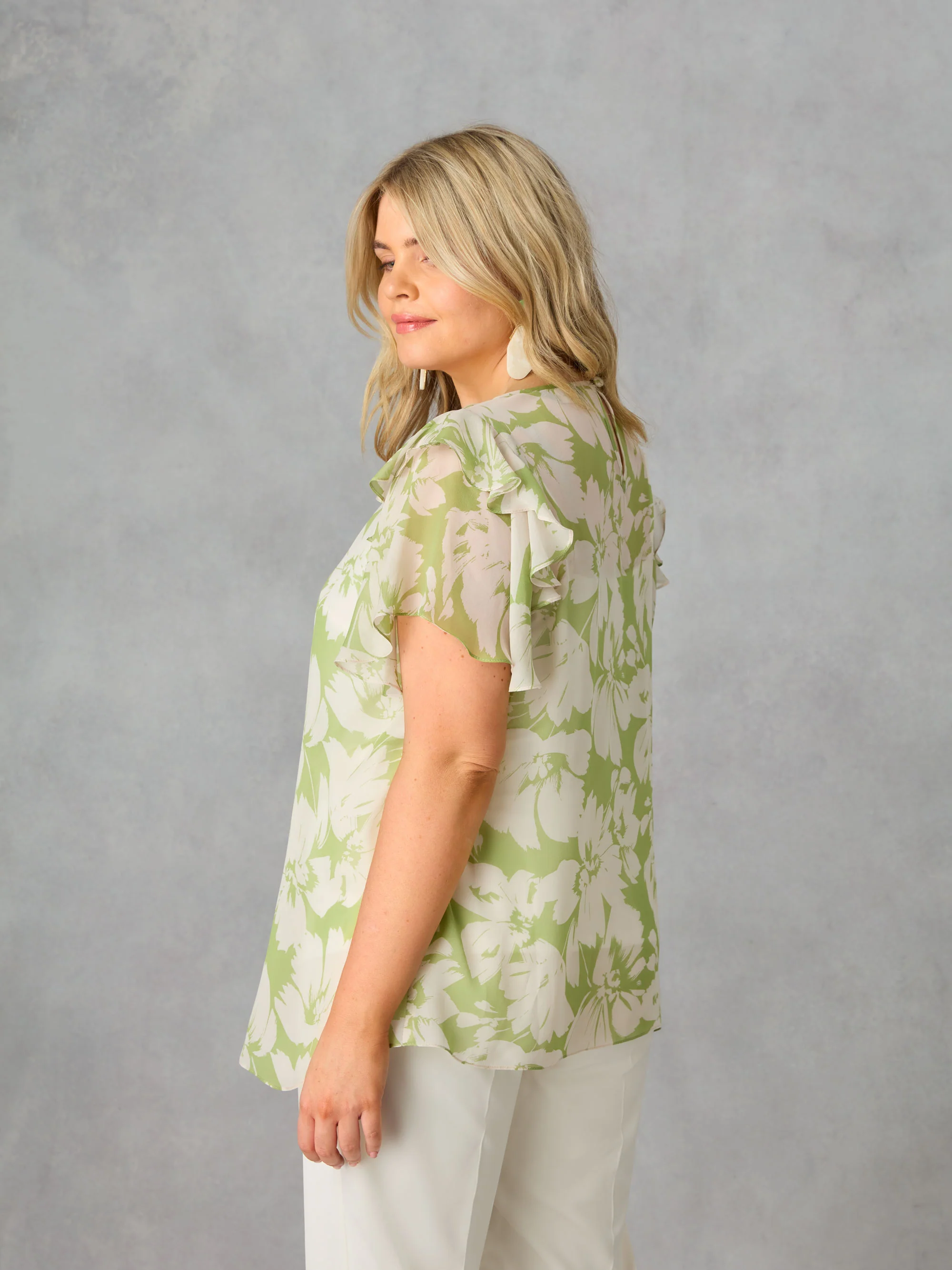 Green Floral Ruffle Sleeve Blouse - Image 5