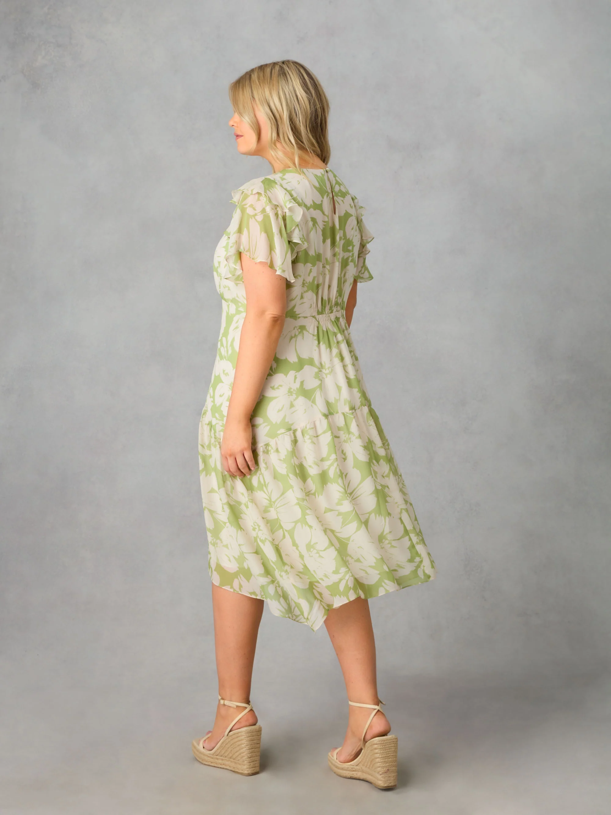 Green Floral Ruffle Sleeve Midi Dress - Image 5