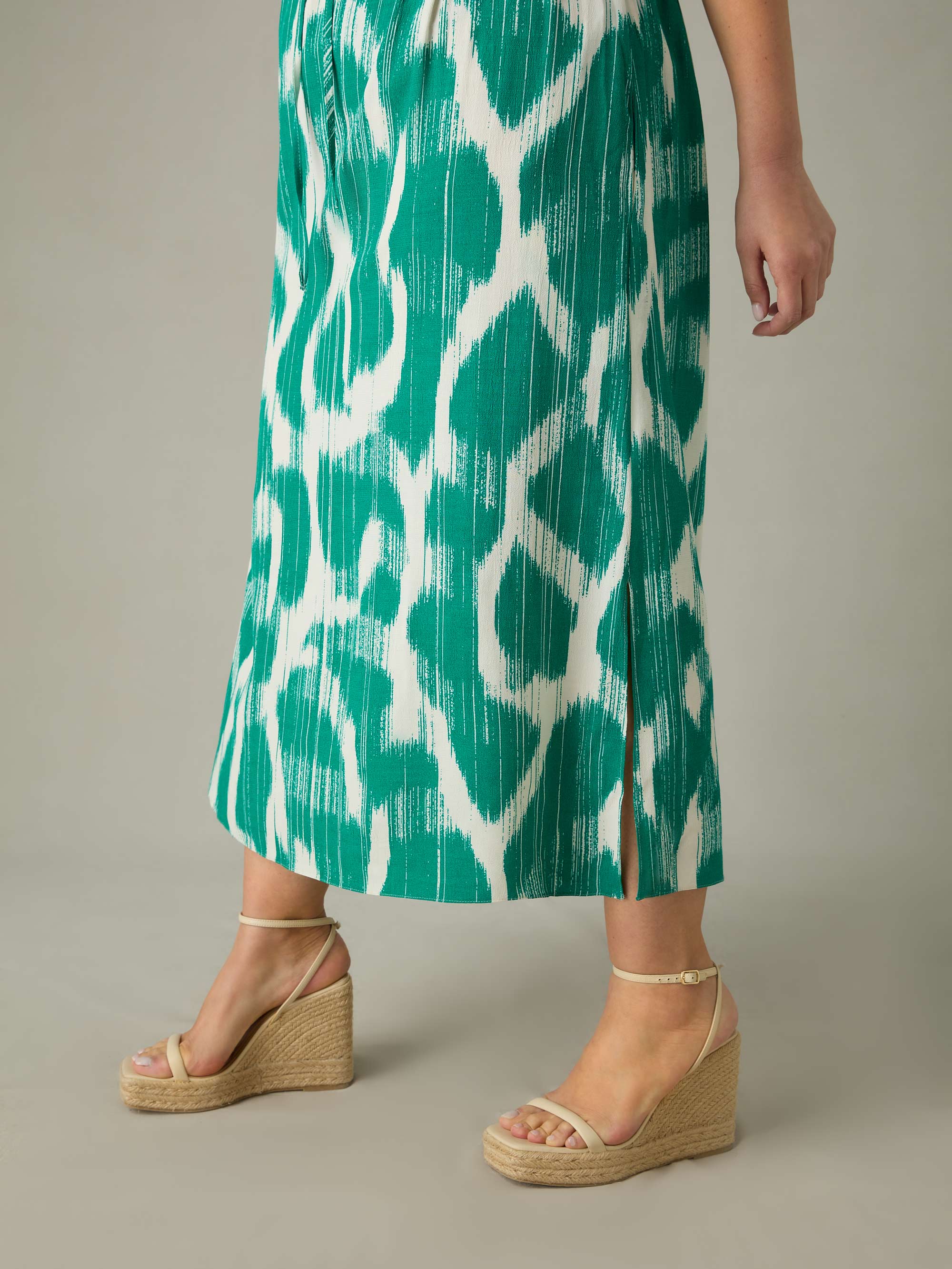 Green Geo Print Drawstring Maxi Dress - Image 7