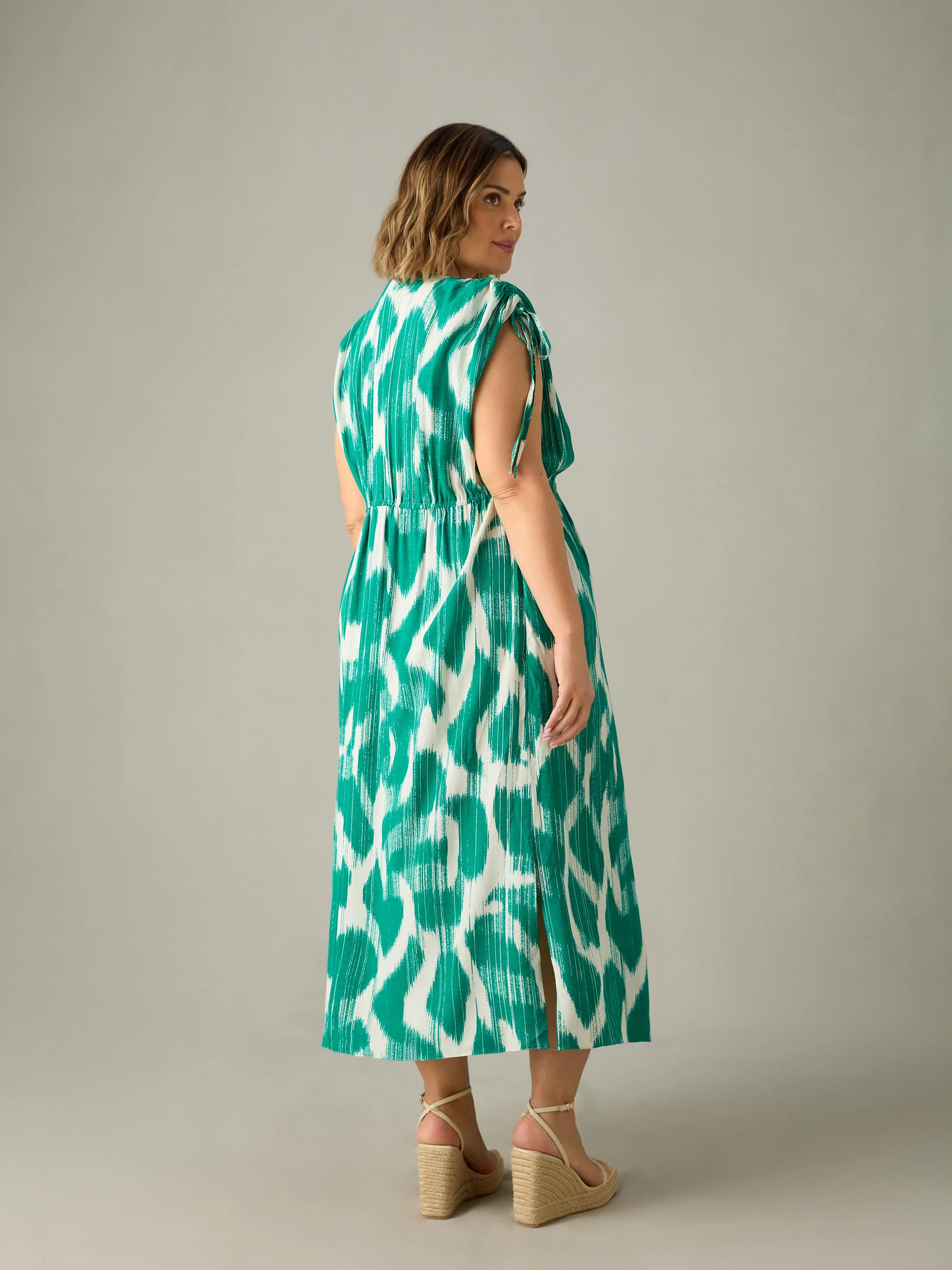 Green Geo Print Drawstring Maxi Dress - Image 9