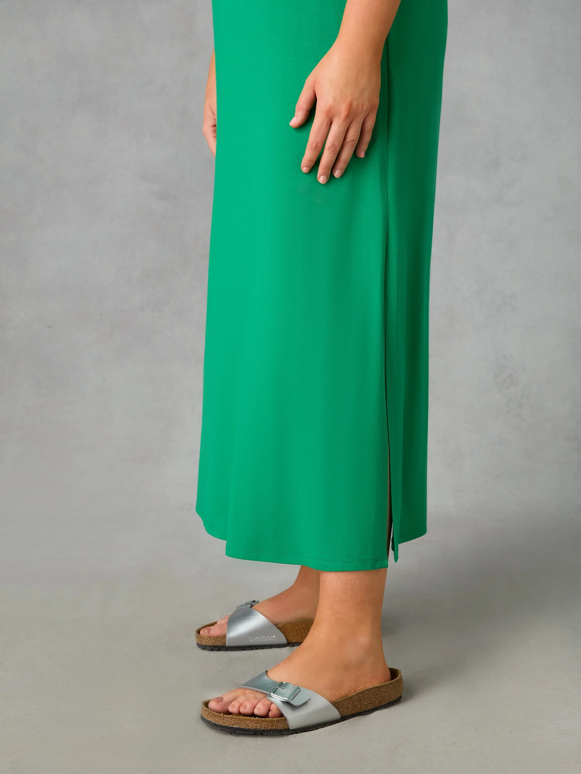 Green Jersey Side Split Midaxi T-Shirt Dress - Image 3