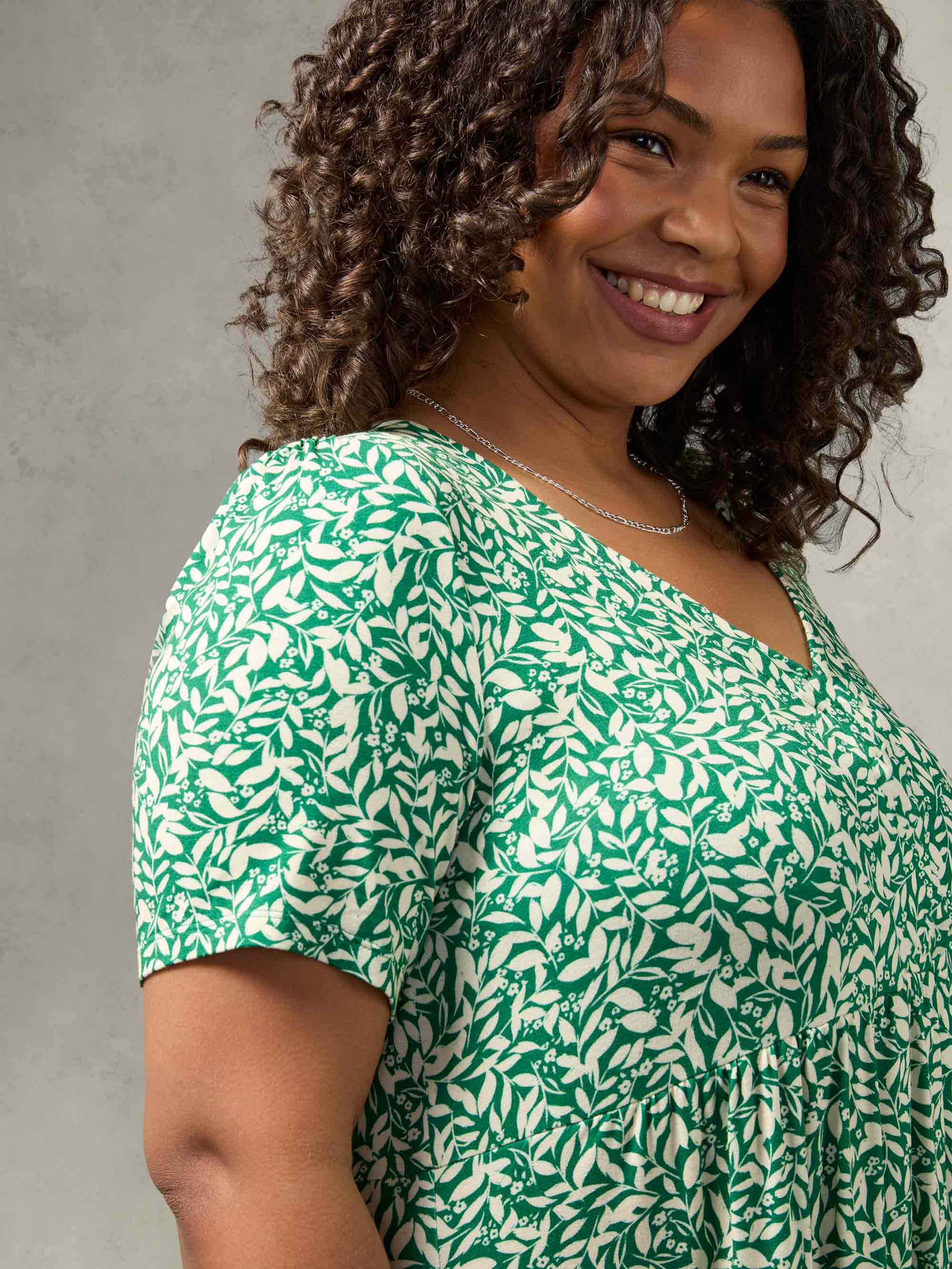 Green Leaf Print Empire Line Midi Dress - Image 2