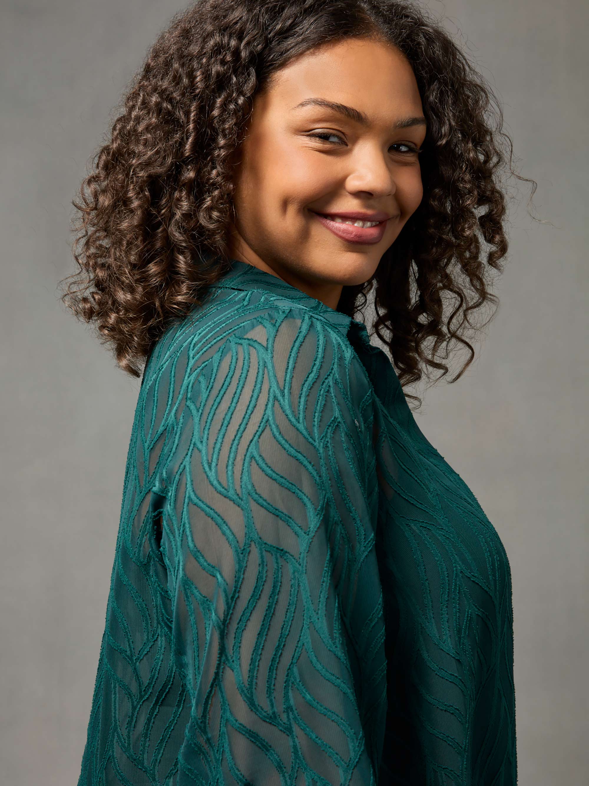 Green Linear Burnout Hanky Hem Shirt - Image 3