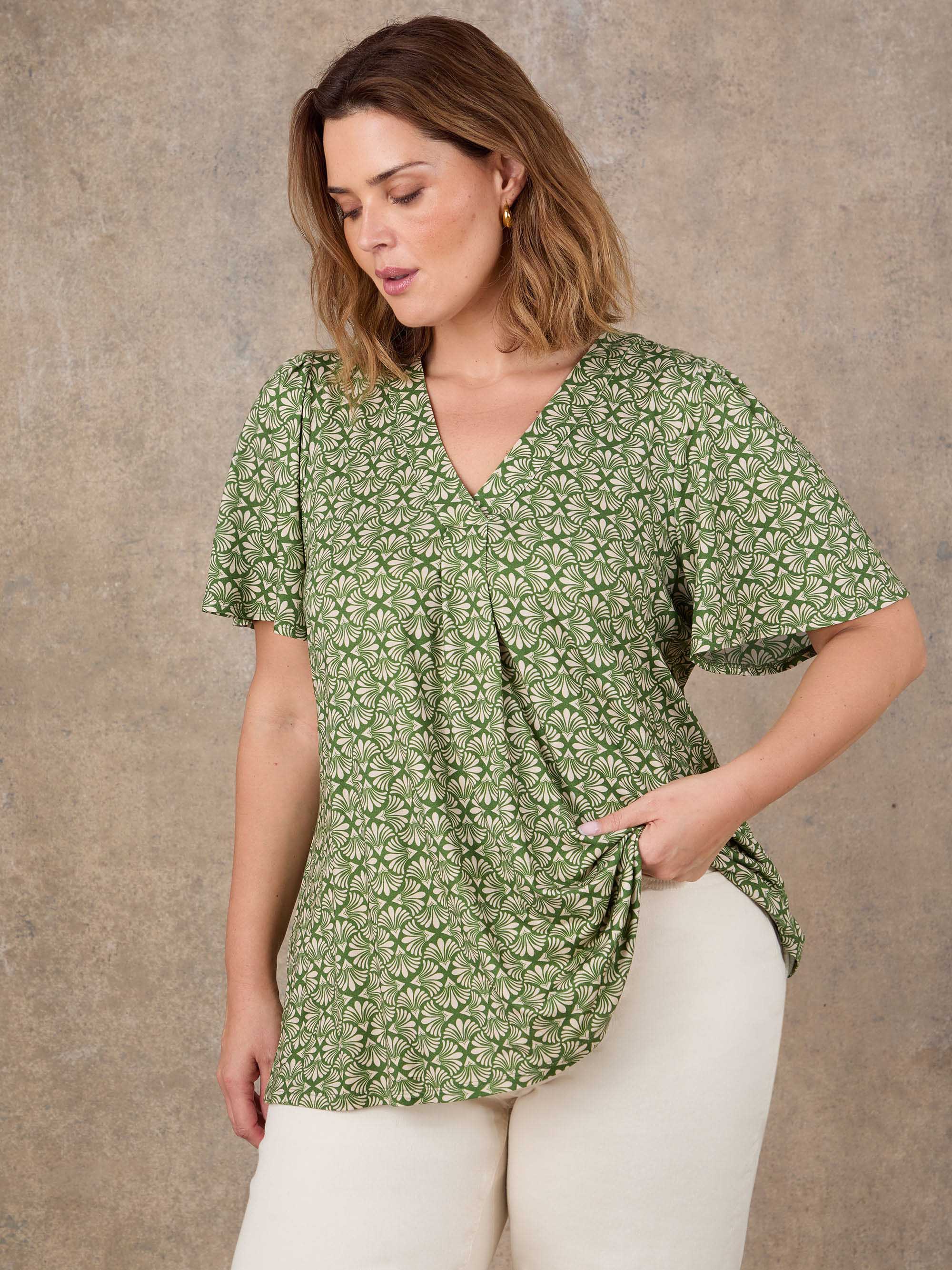 Green Geo Print Flutter Sleeve Pleat Front Top - Image 4