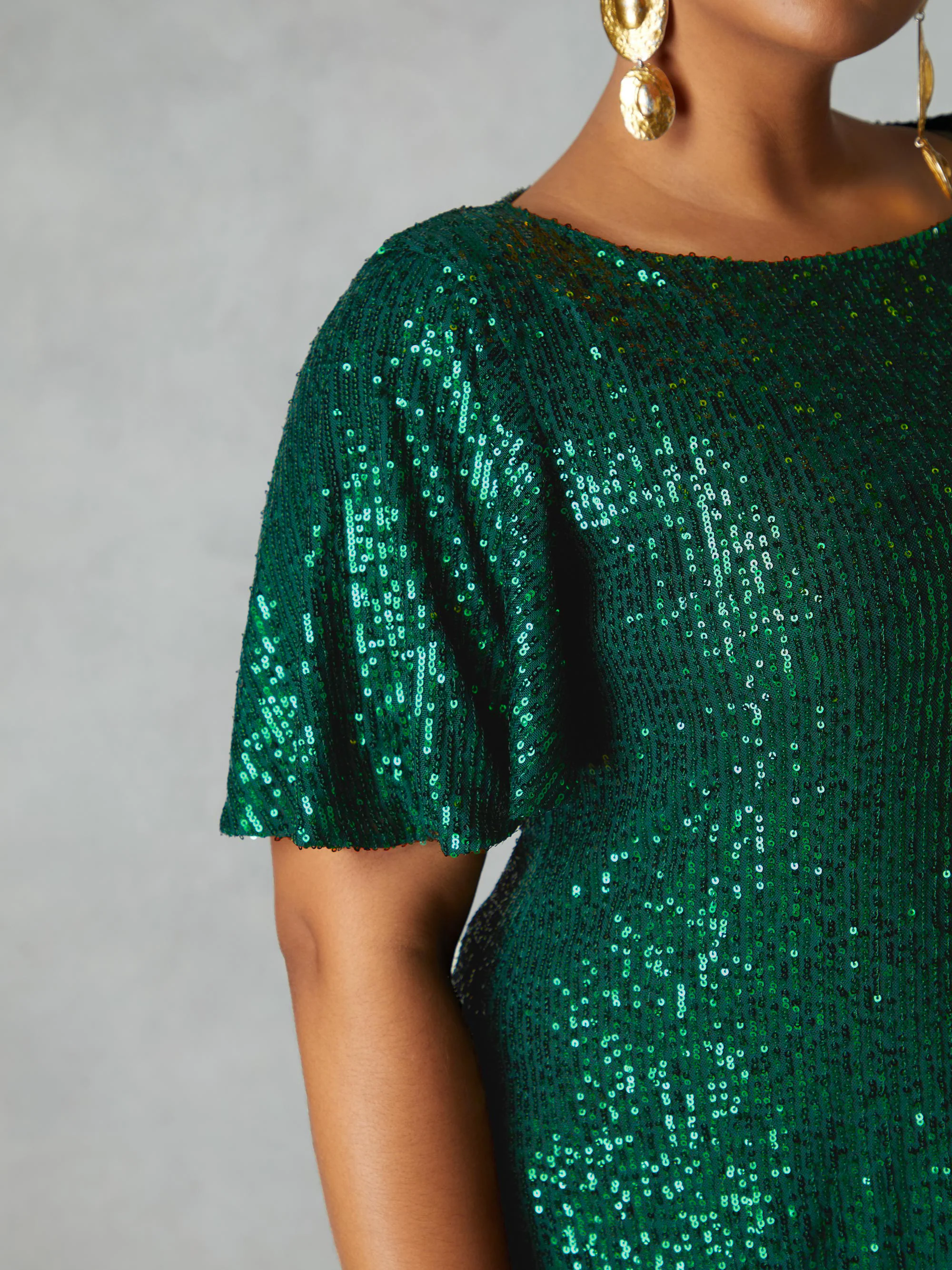 Green Sequin Flutter Sleeve Dress - Image 4